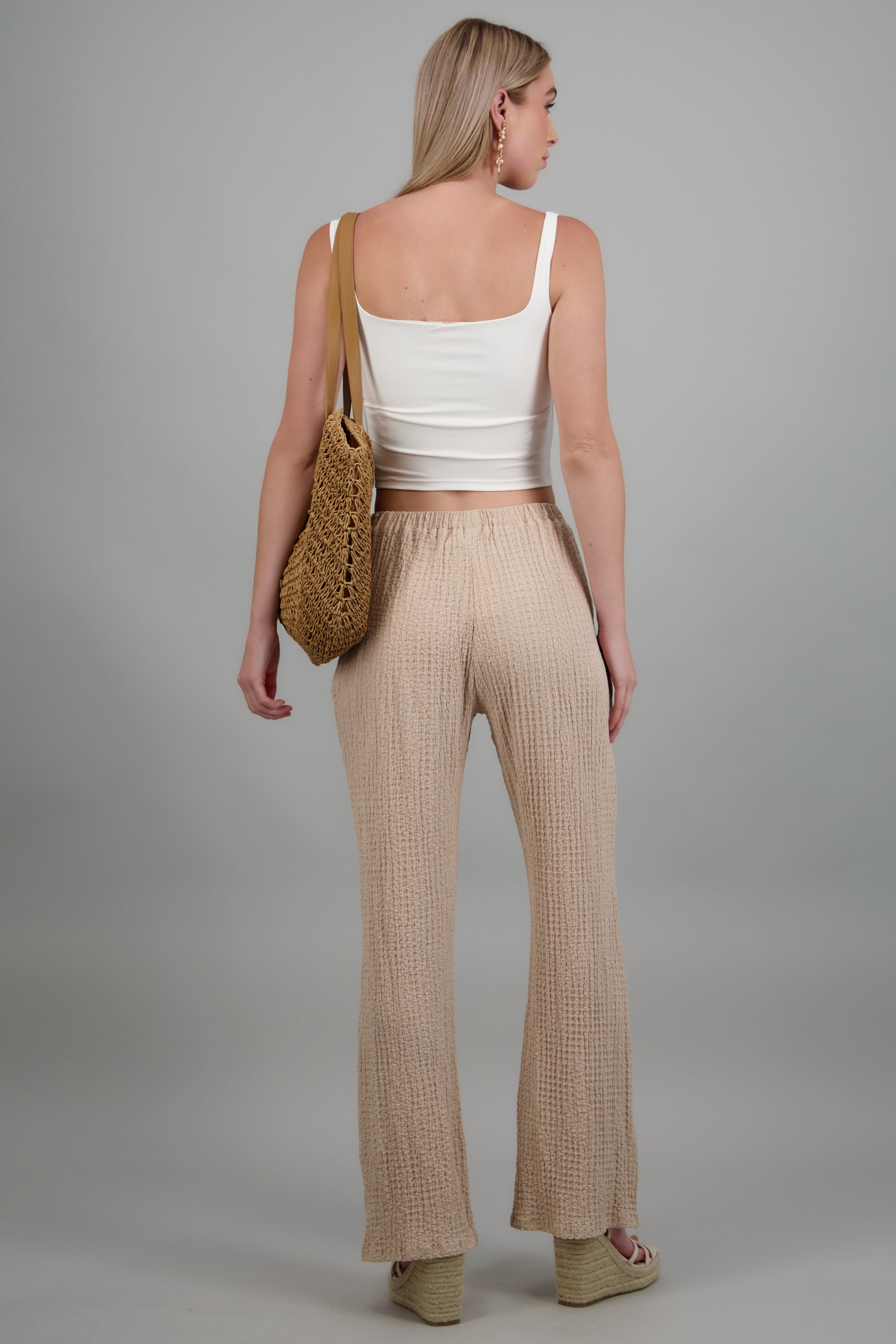 Pantalon detalle jareta textura ARENA