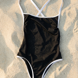Traje de baño contrastes escote espalda