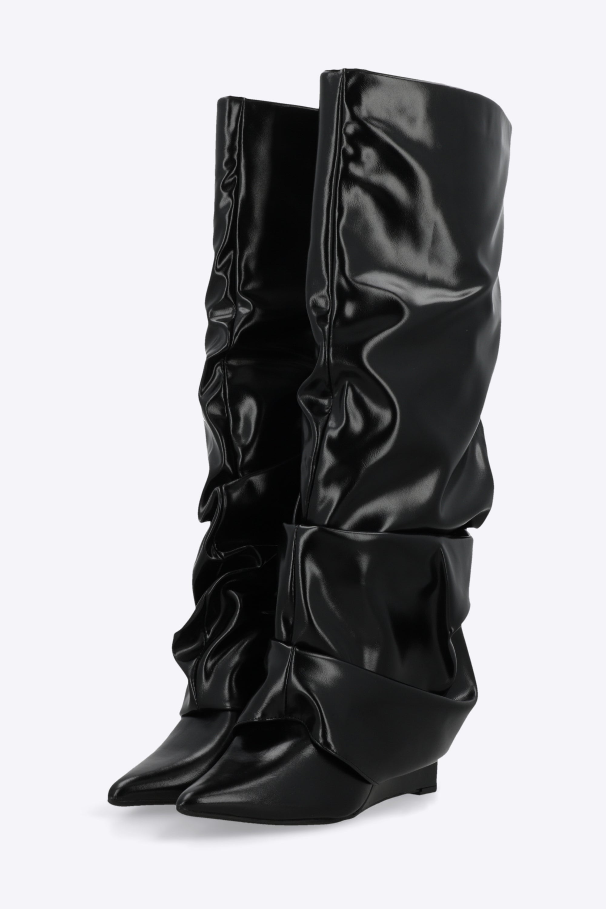 Bota funda plisada tacon corrido