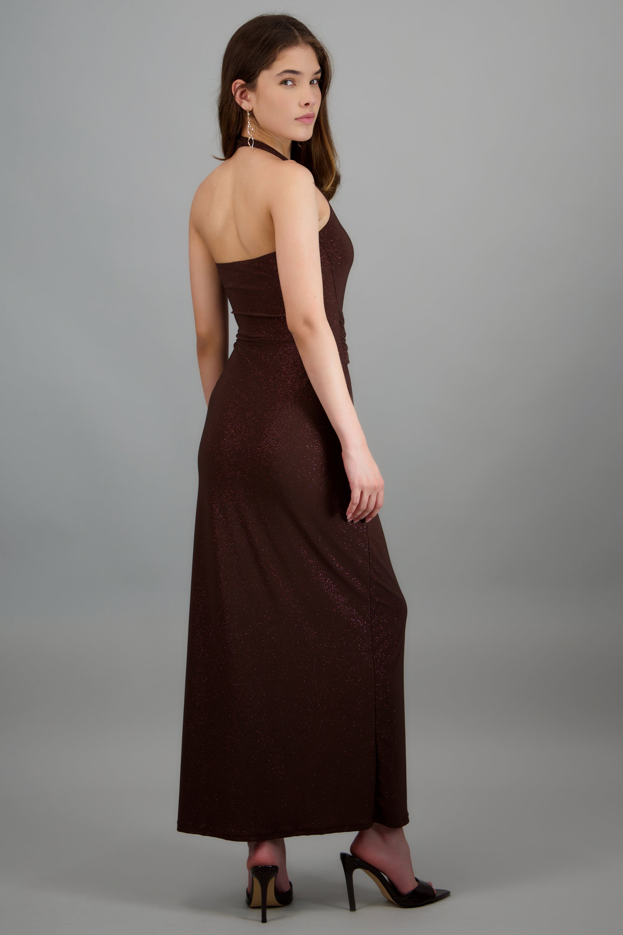 Vestido halter detalle nudo brillos CHOCOLATE