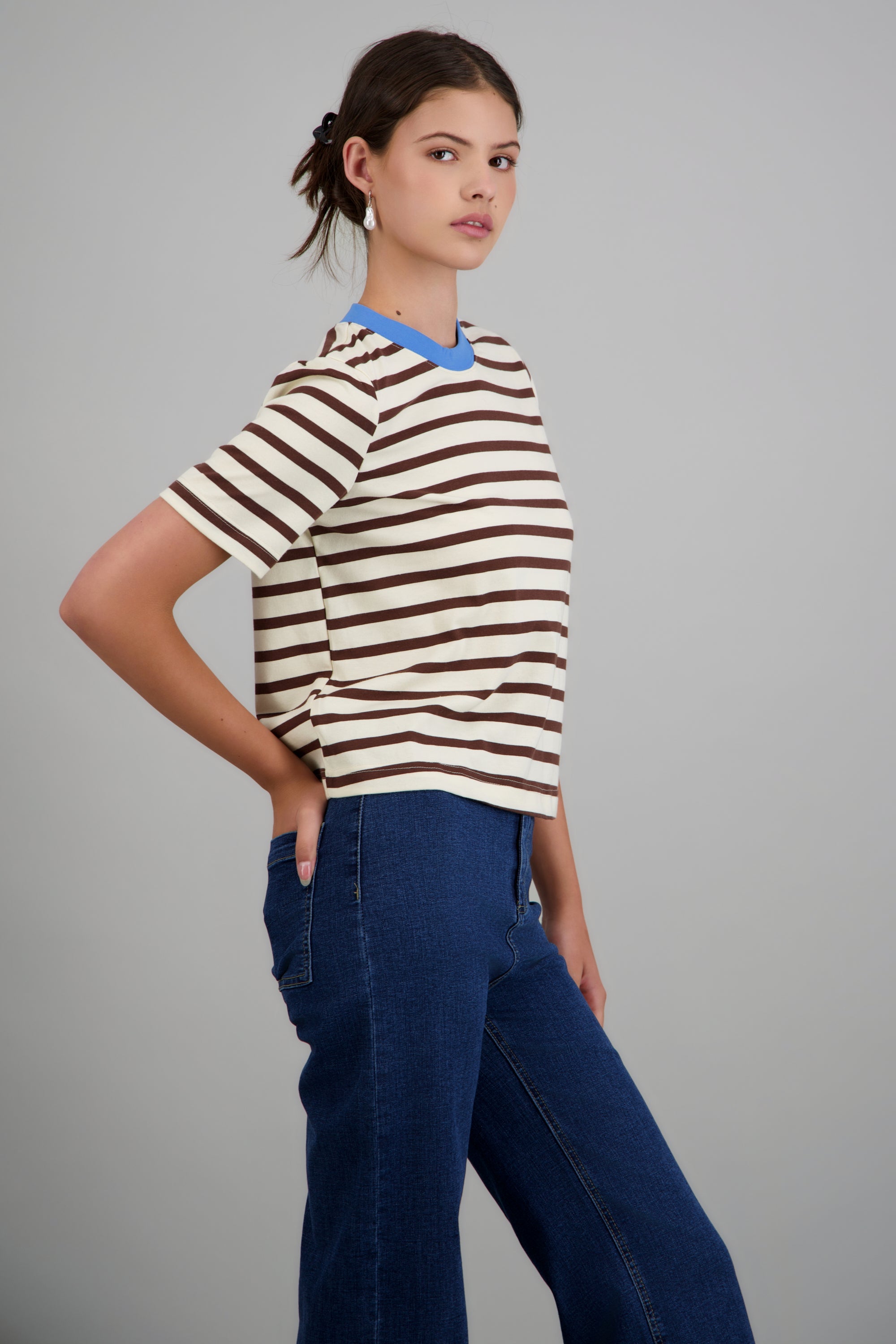 Tshirt rayas cuello contraste CREMA