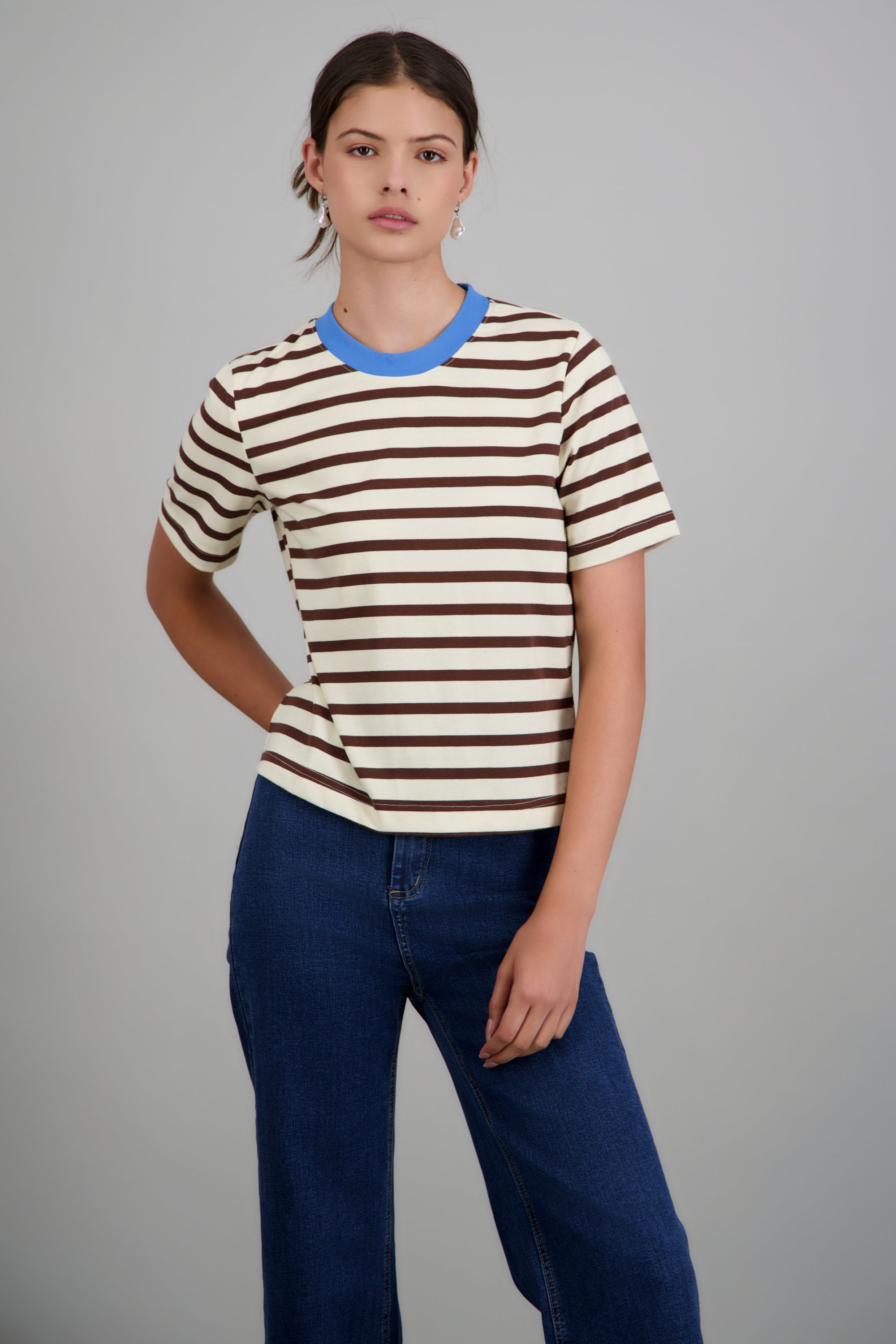 Tshirt rayas cuello contraste CREMA
