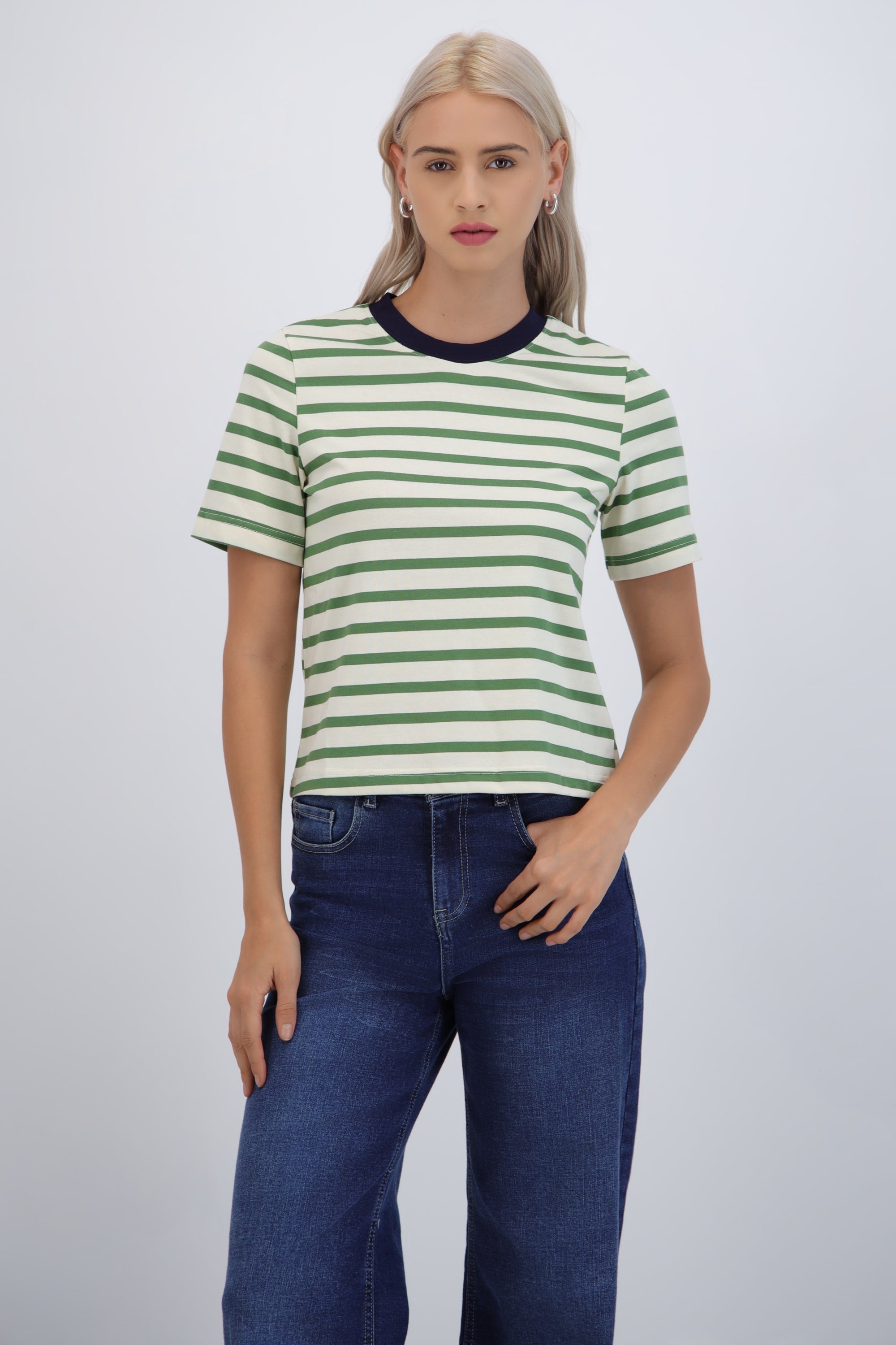 Tshirt rayas cuello contraste