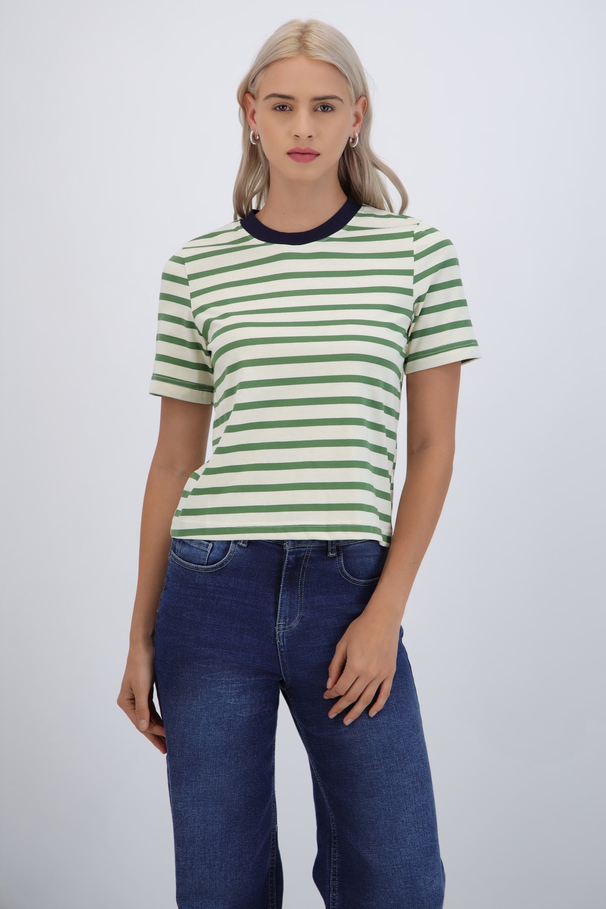 Tshirt rayas cuello contraste HUESO COMBO