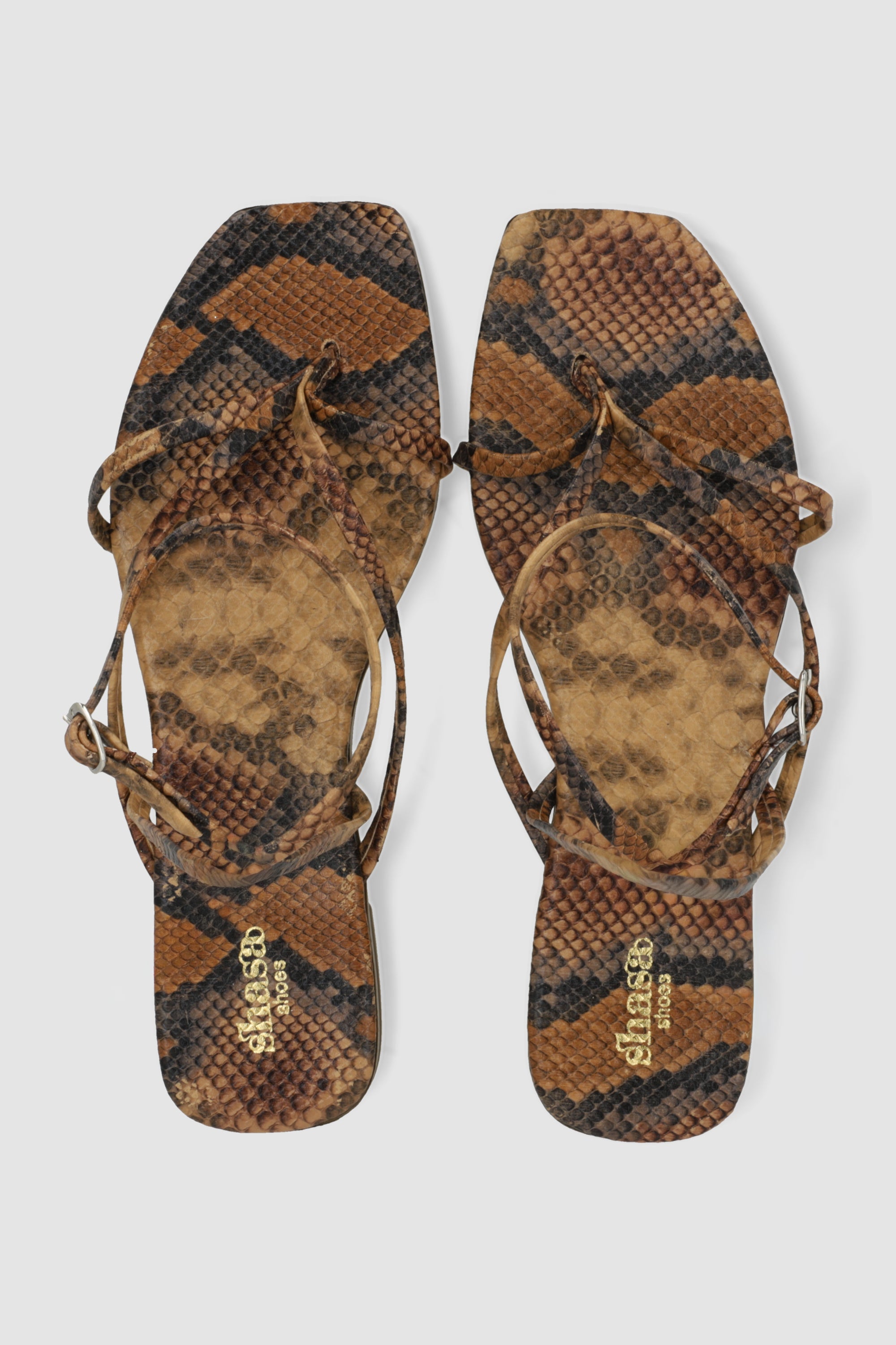 Sandalia tiras serpiente CAFE COMBO
