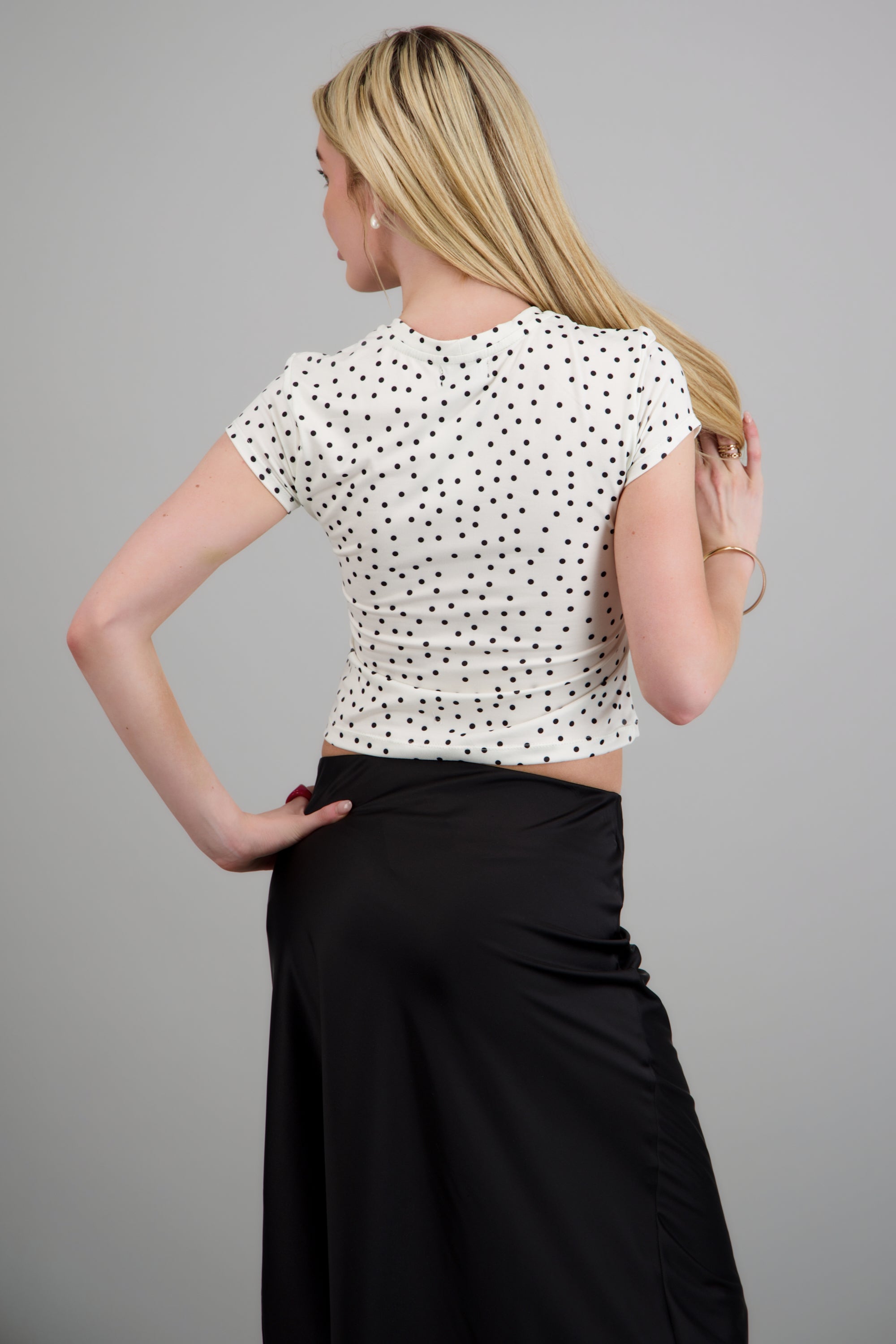 Playera básica estampado polka dots BLANCO COMBO