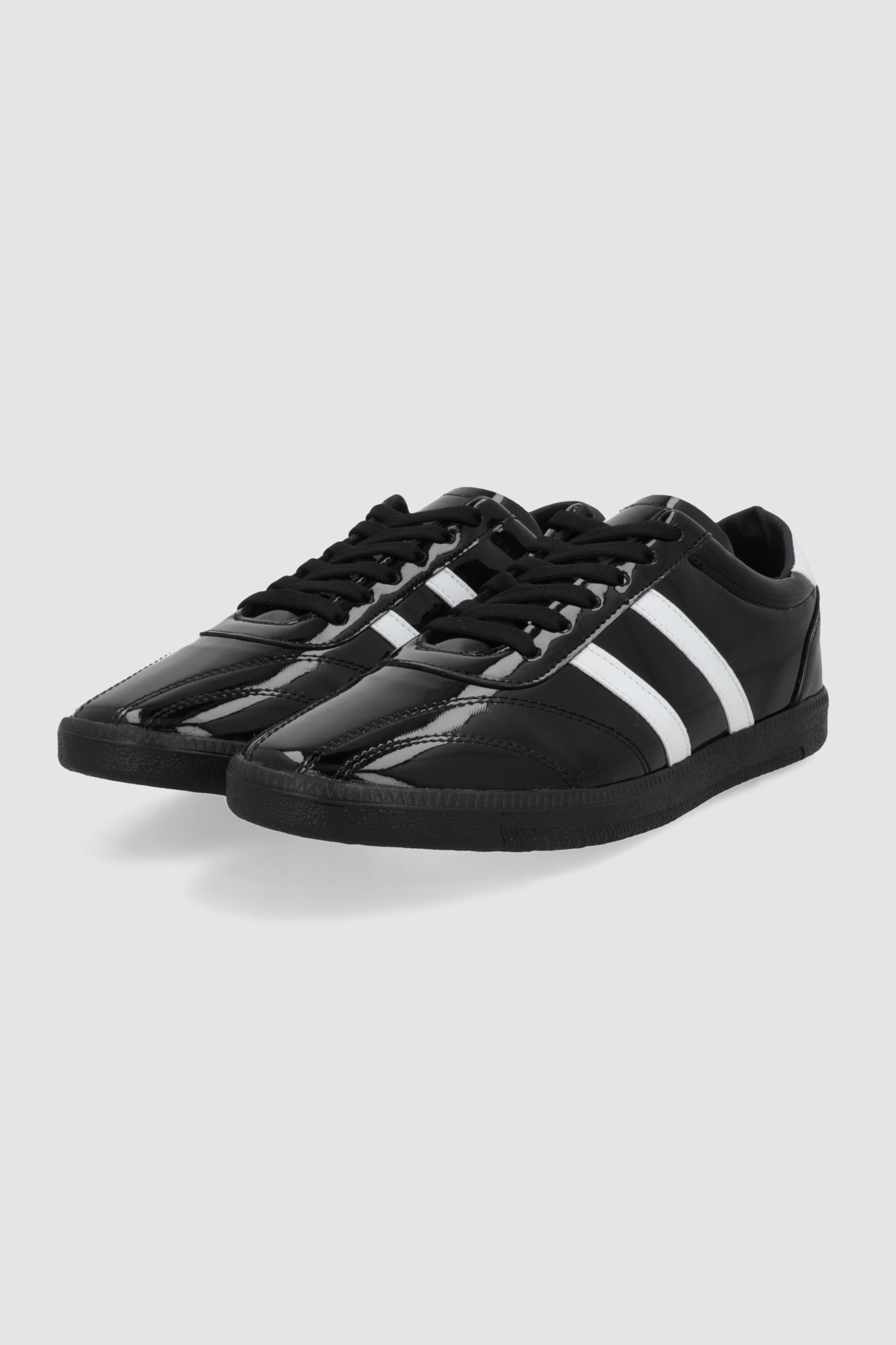 Tenis dos lineas charol NEGRO