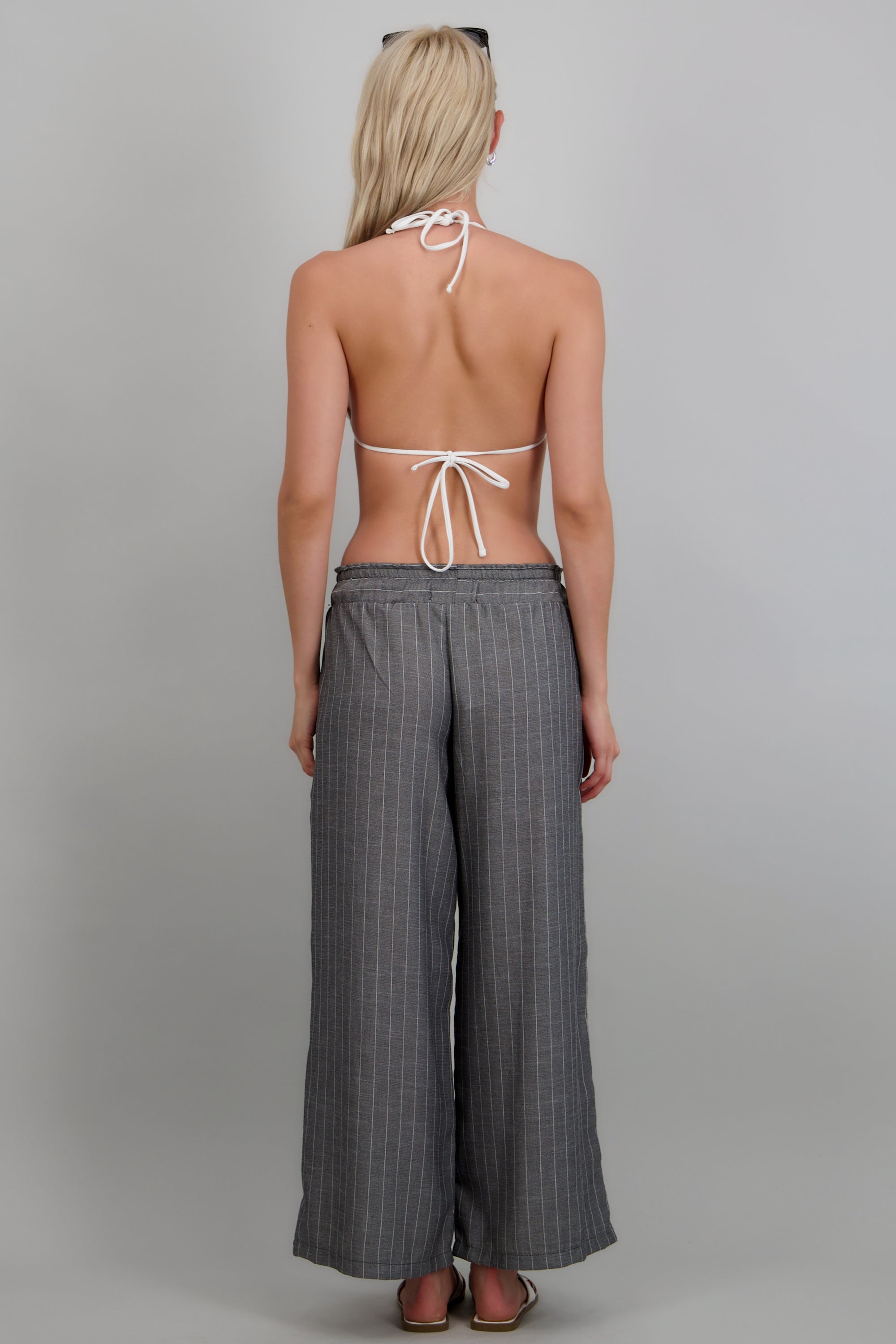 Pantalon lineas con bolsas NEGRO