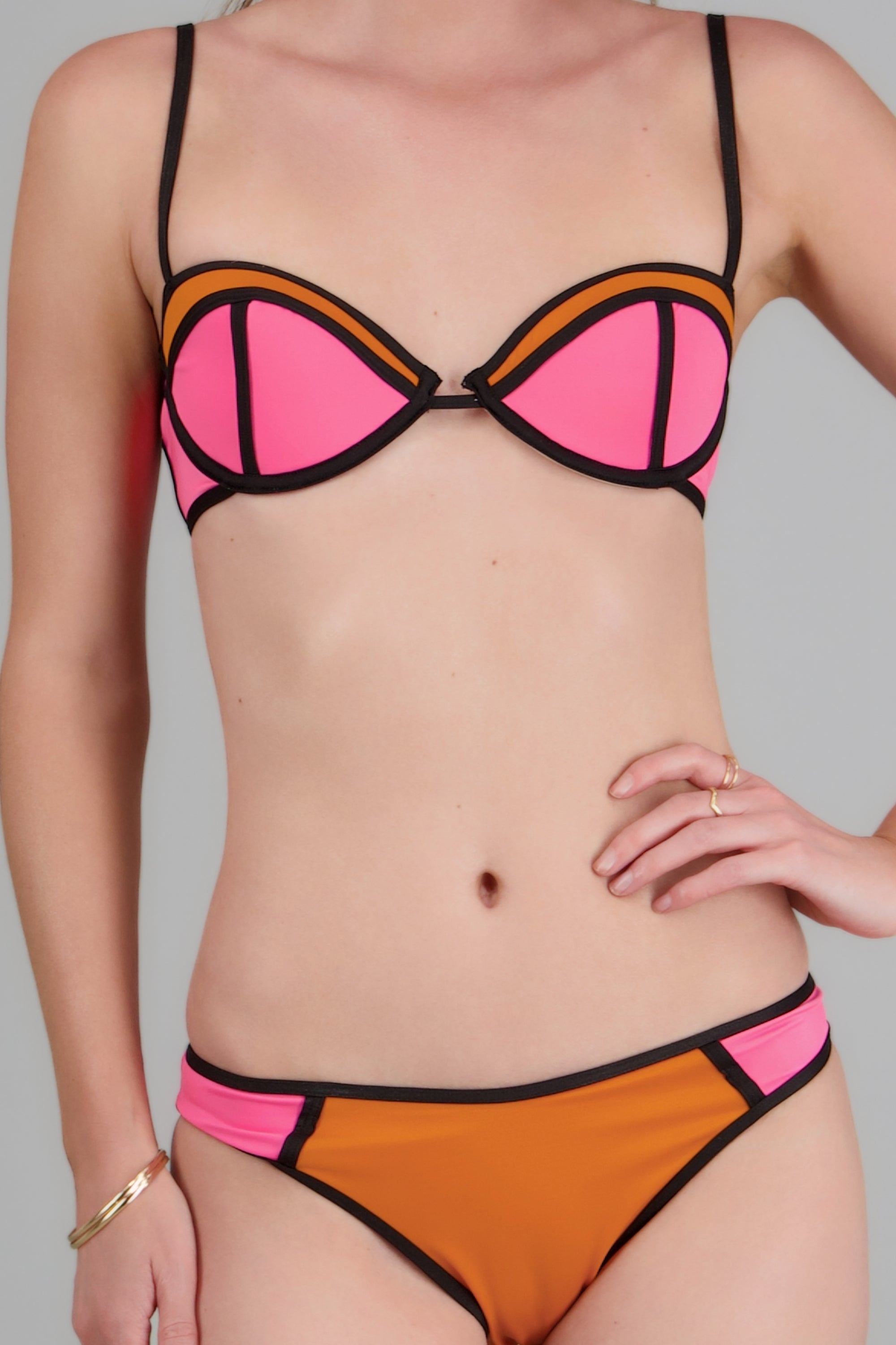 Bikini contrastes copas ROSA COMBO