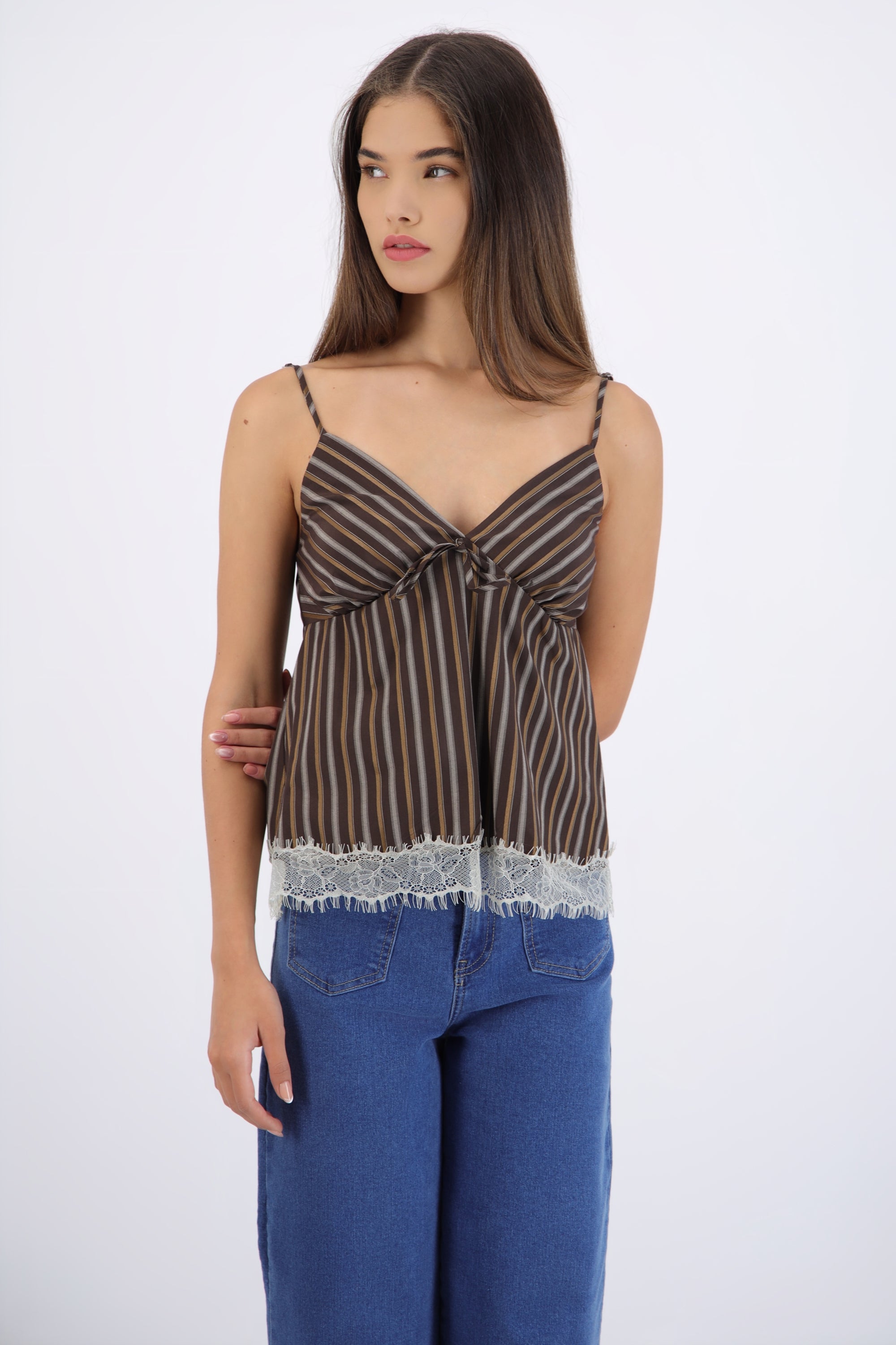 Top estampado rayas detalle encaje