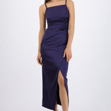 Vestido satinado escote recto