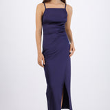 Vestido satinado escote recto