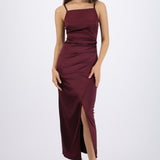 Vestido satinado escote recto