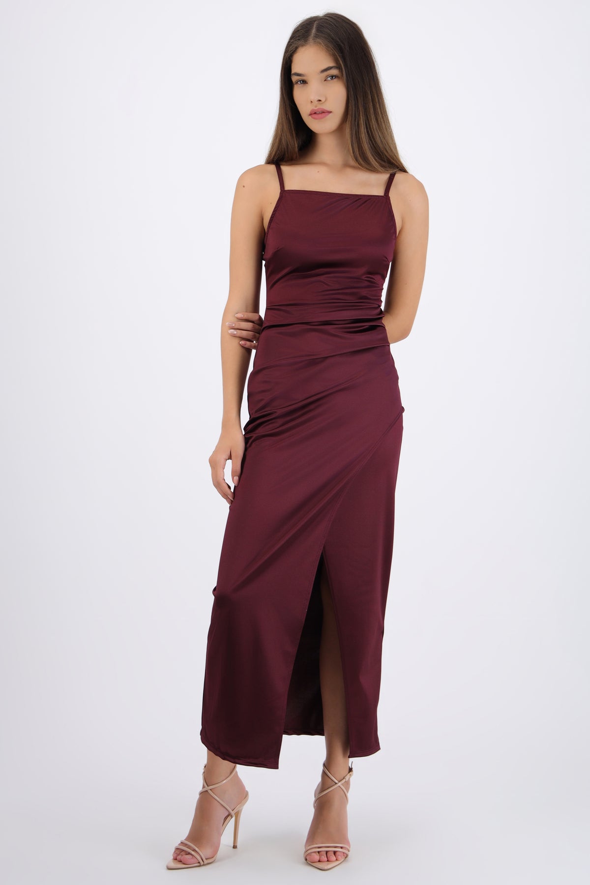Vestido satinado escote recto CIRUELA