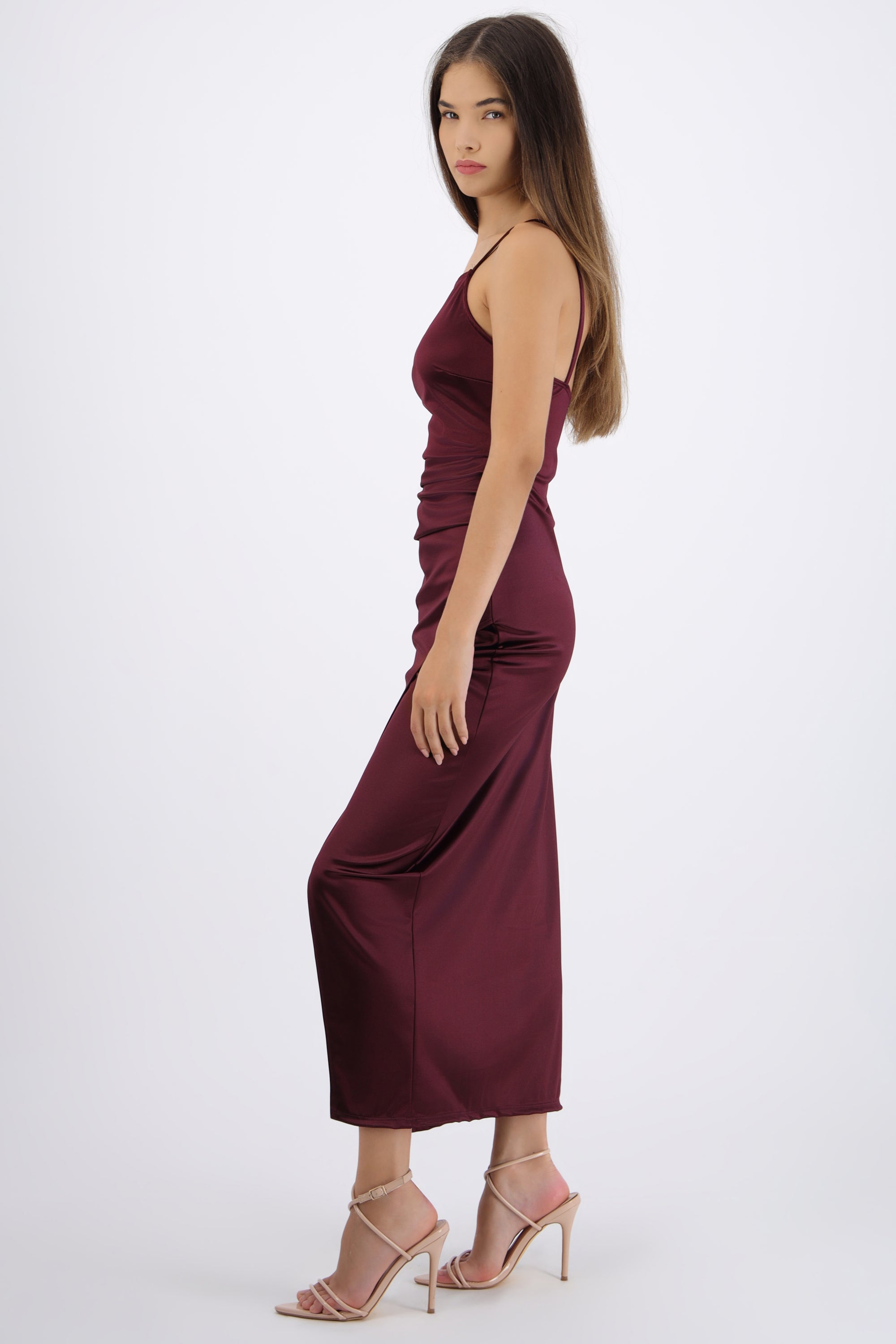 Vestido satinado escote recto CIRUELA