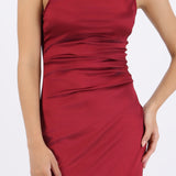 Vestido satinado escote recto