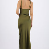 Vestido satinado escote recto