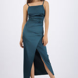 Vestido satinado escote recto