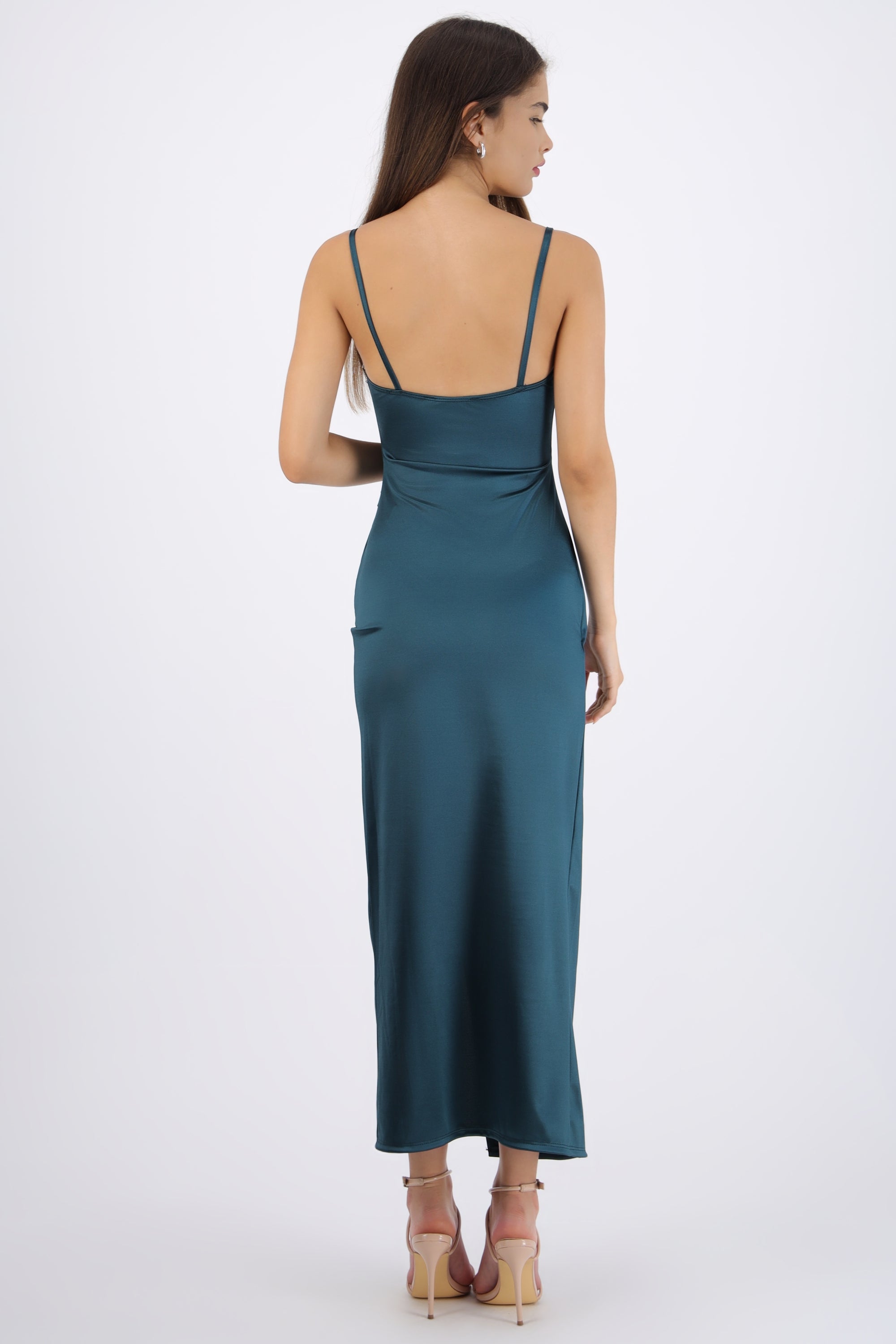 Vestido satinado escote recto