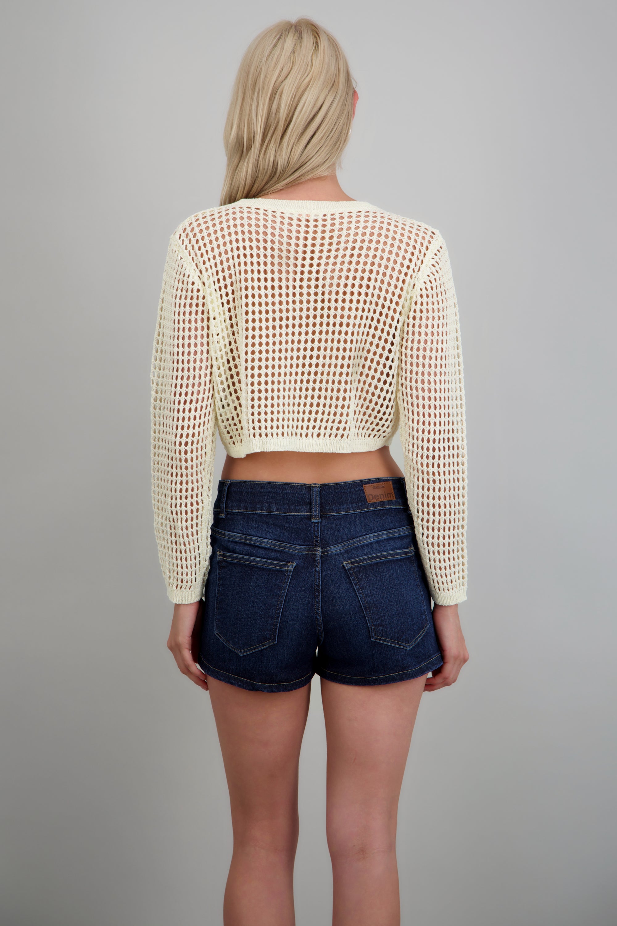 Top red detalle cocnhas CREMA
