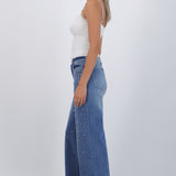 Jeans straight detalle brillo estrella