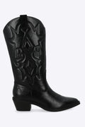 Bota vaquera bordado a tono