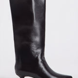 Bota pointy kitten