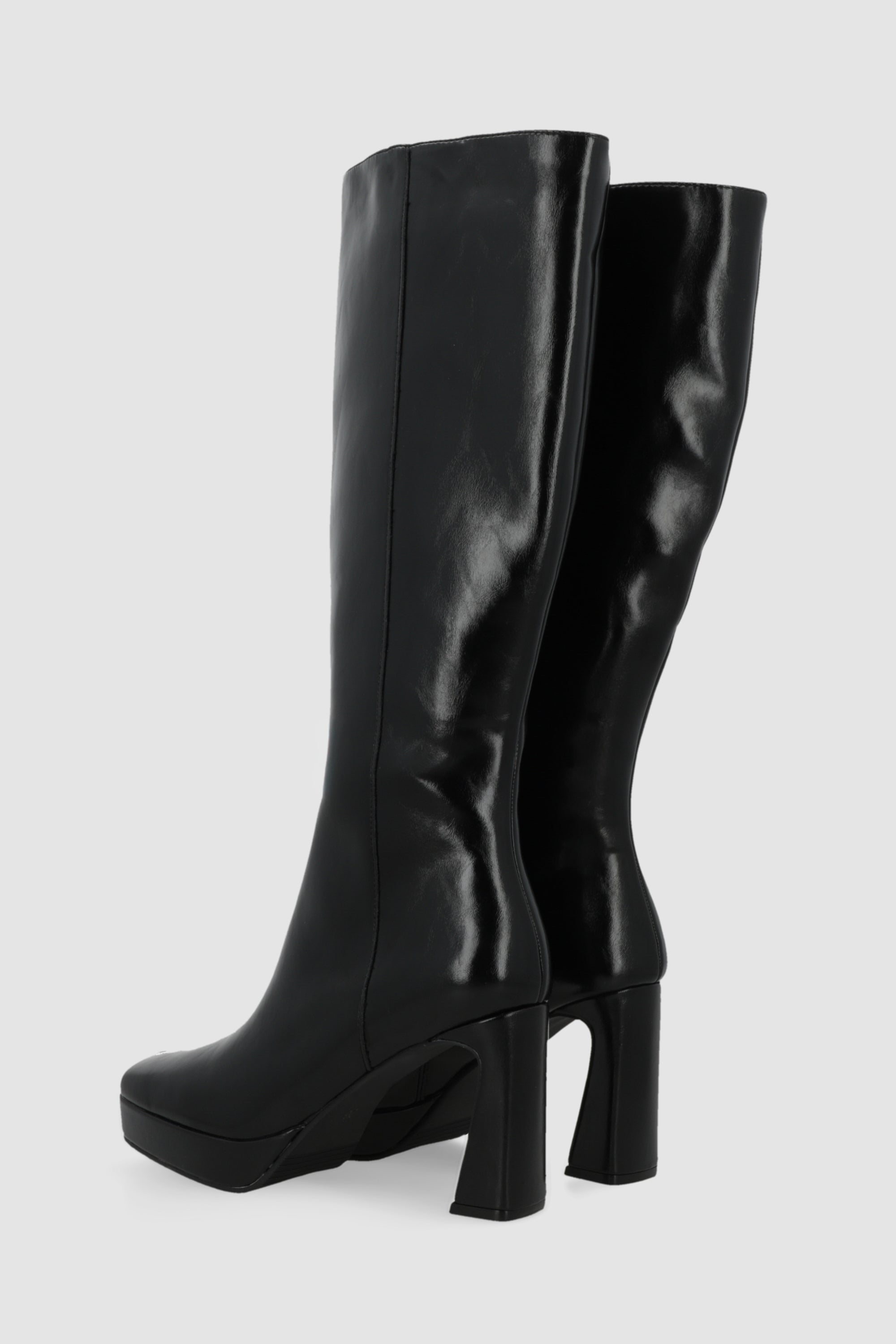 Bota alta punta cuadrada NEGRO
