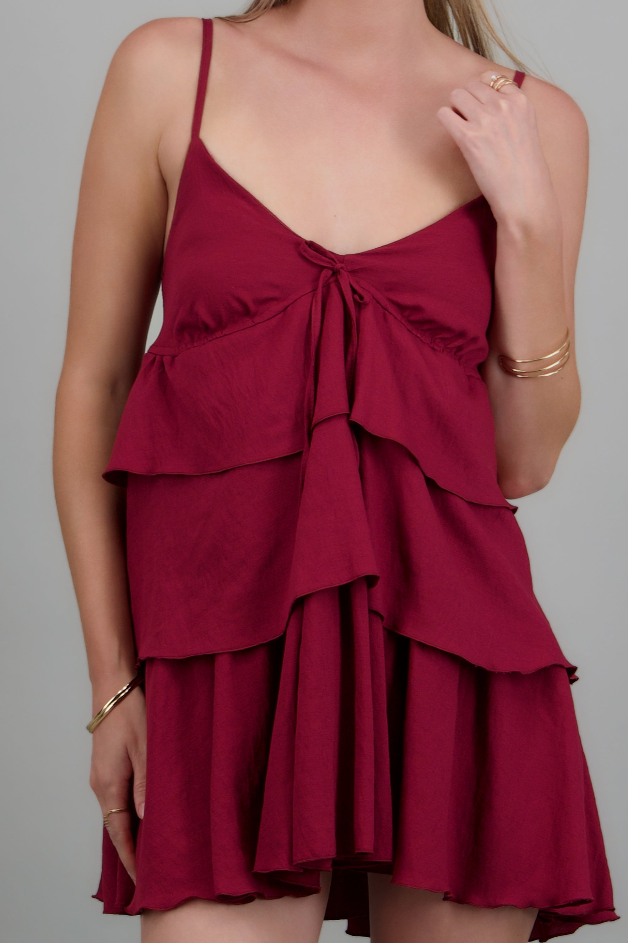 Vestido tirantes con olanes VINO