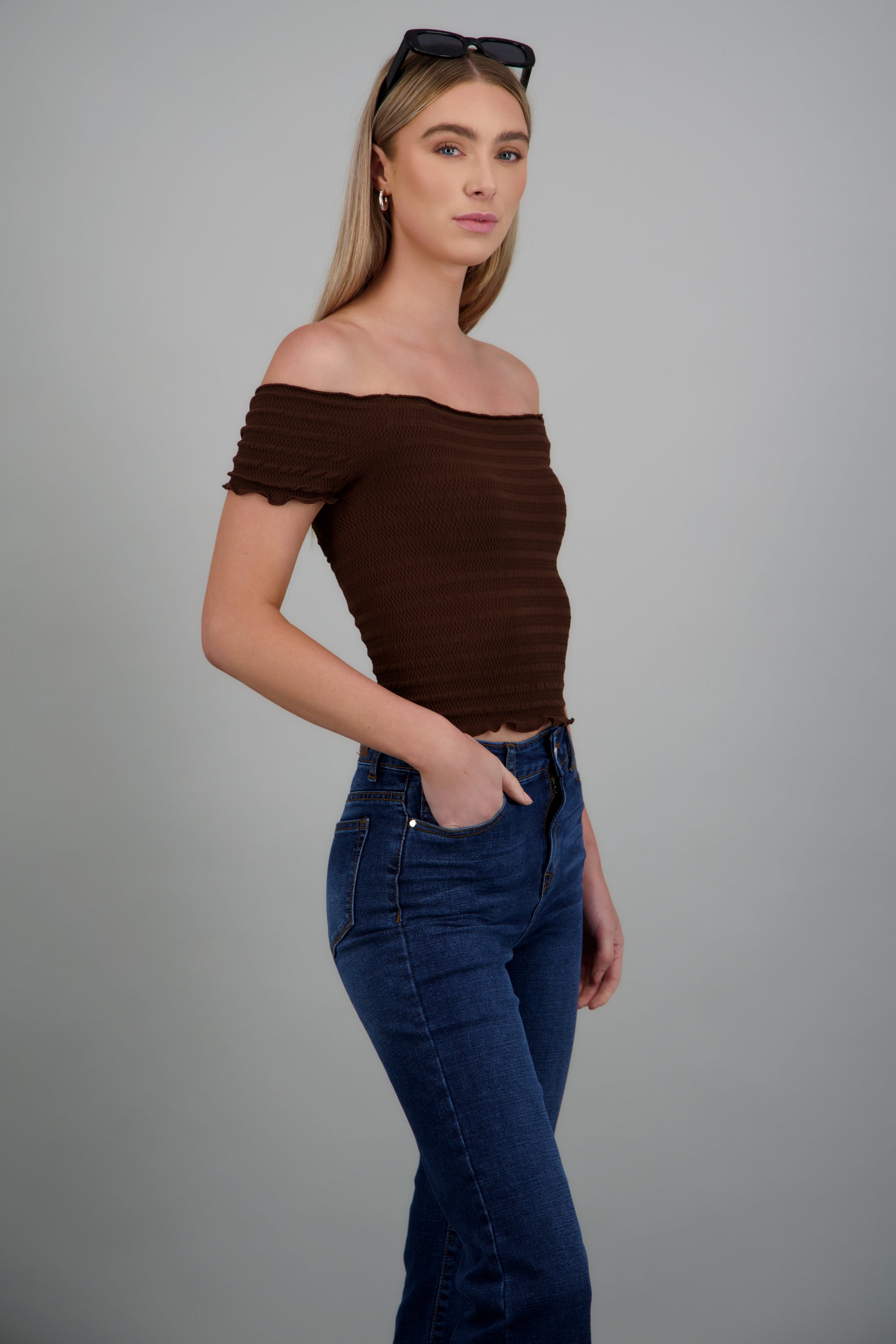 Top off shoulder detalle fruncido CHOCOLATE