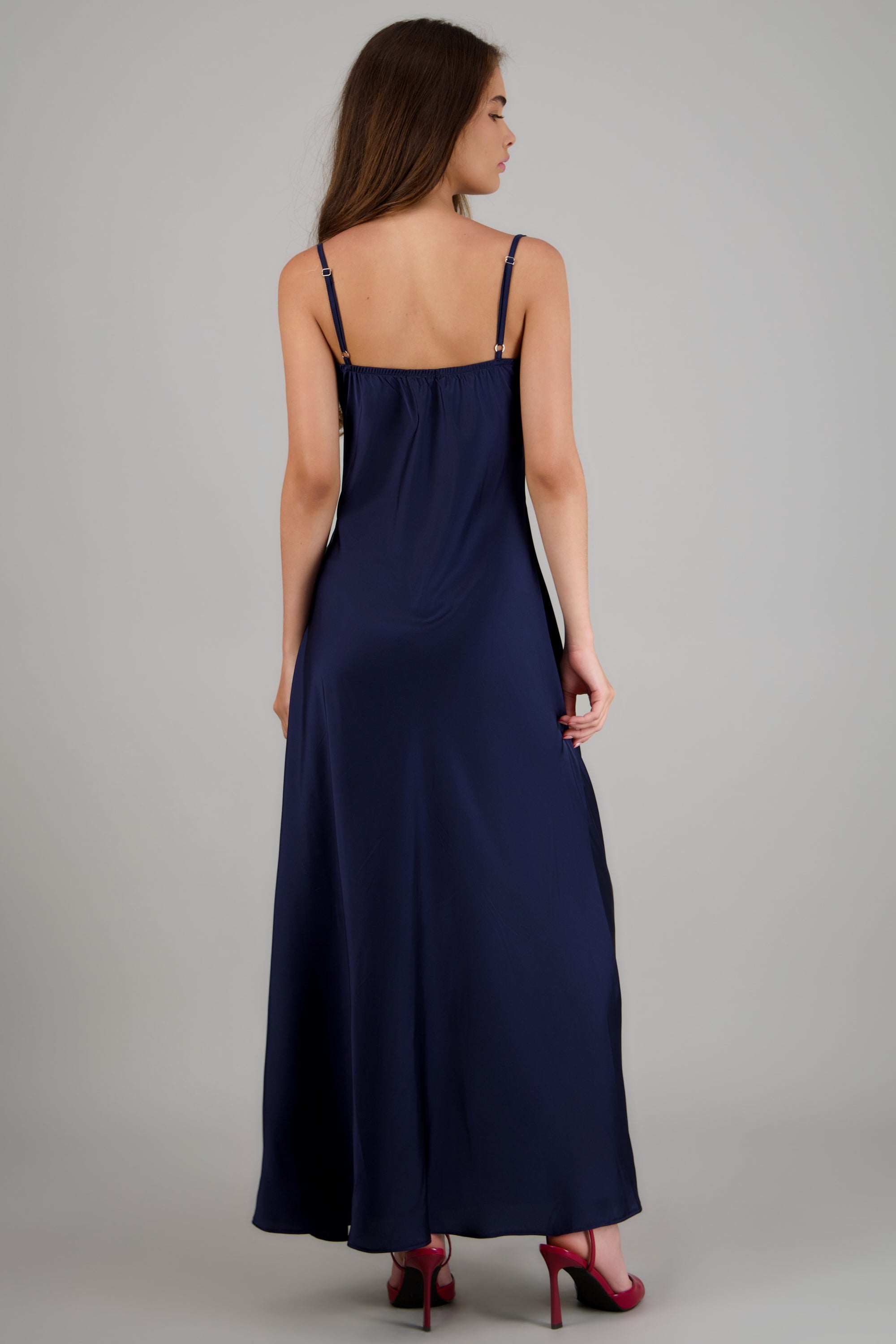 Vestido satin maxi sin mangas escote cascada MARINO