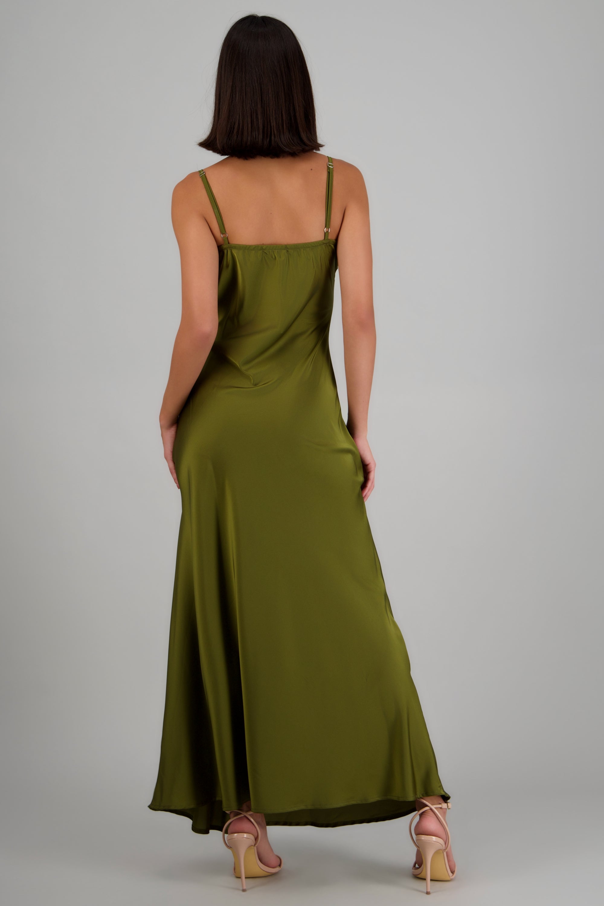 Vestido satin maxi sin mangas escote cascada OLIVO