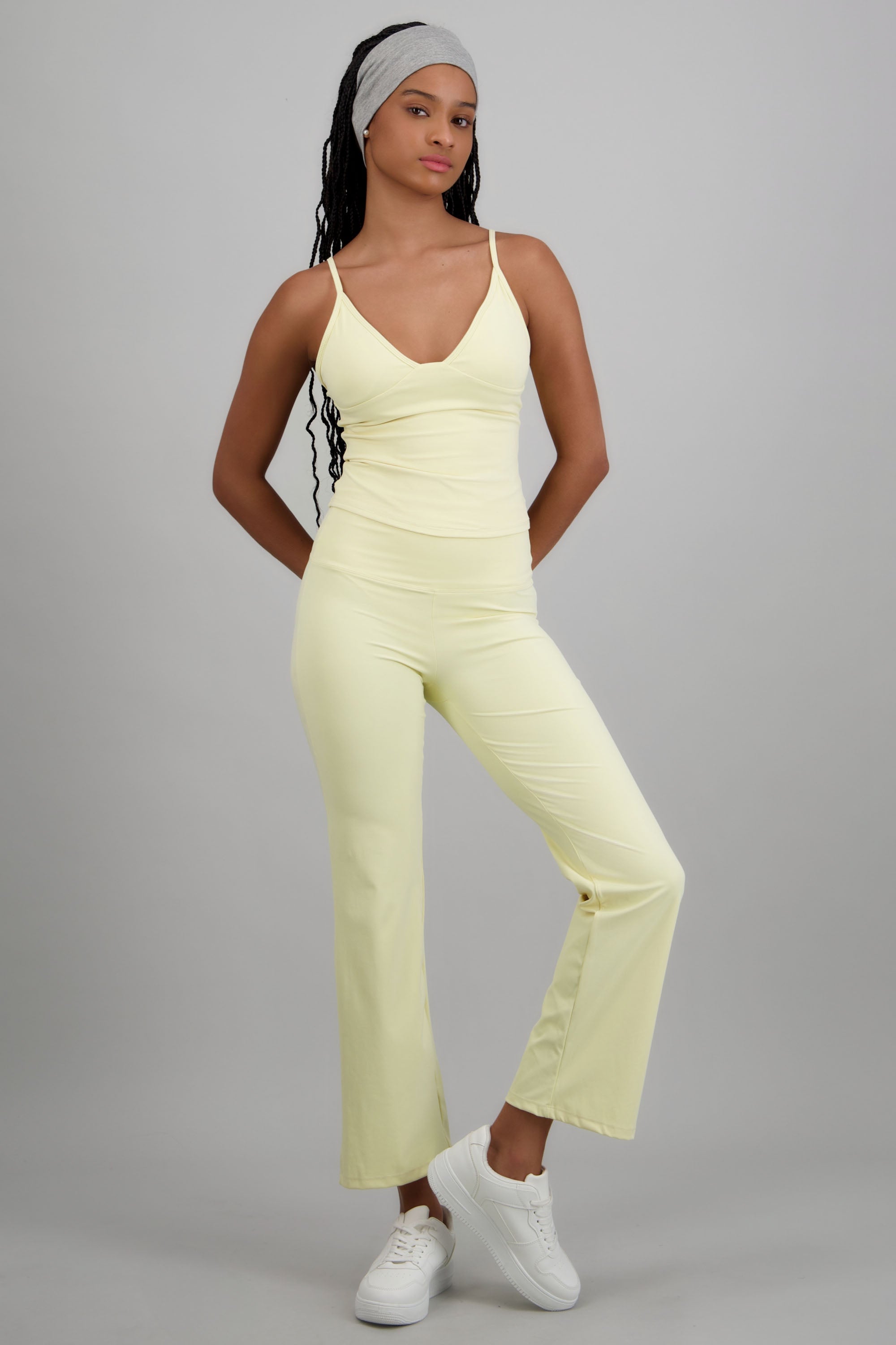 Leggings deportivos flare lisos AMARILLO PASTEL