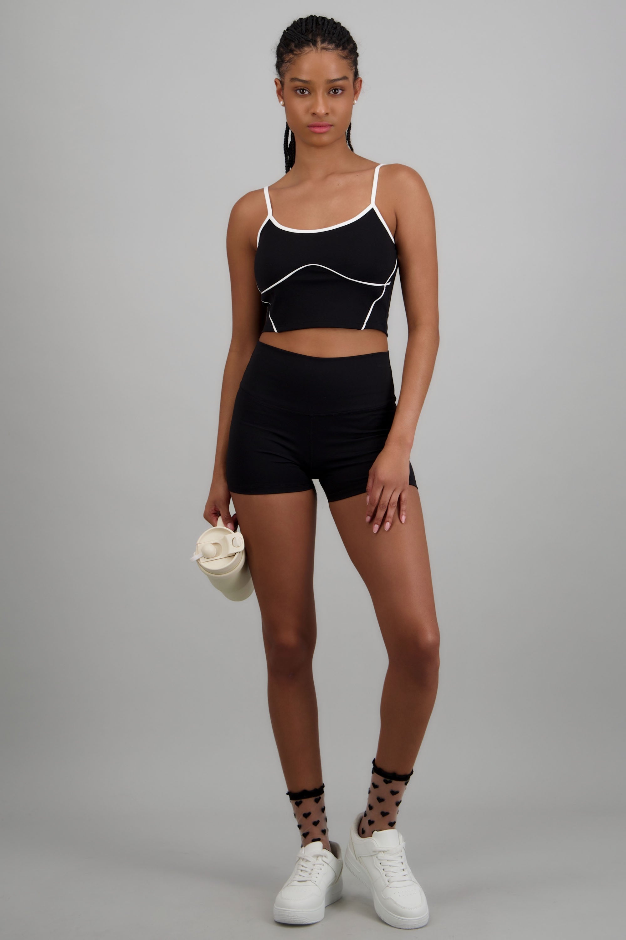 Short deportivo liso NEGRO