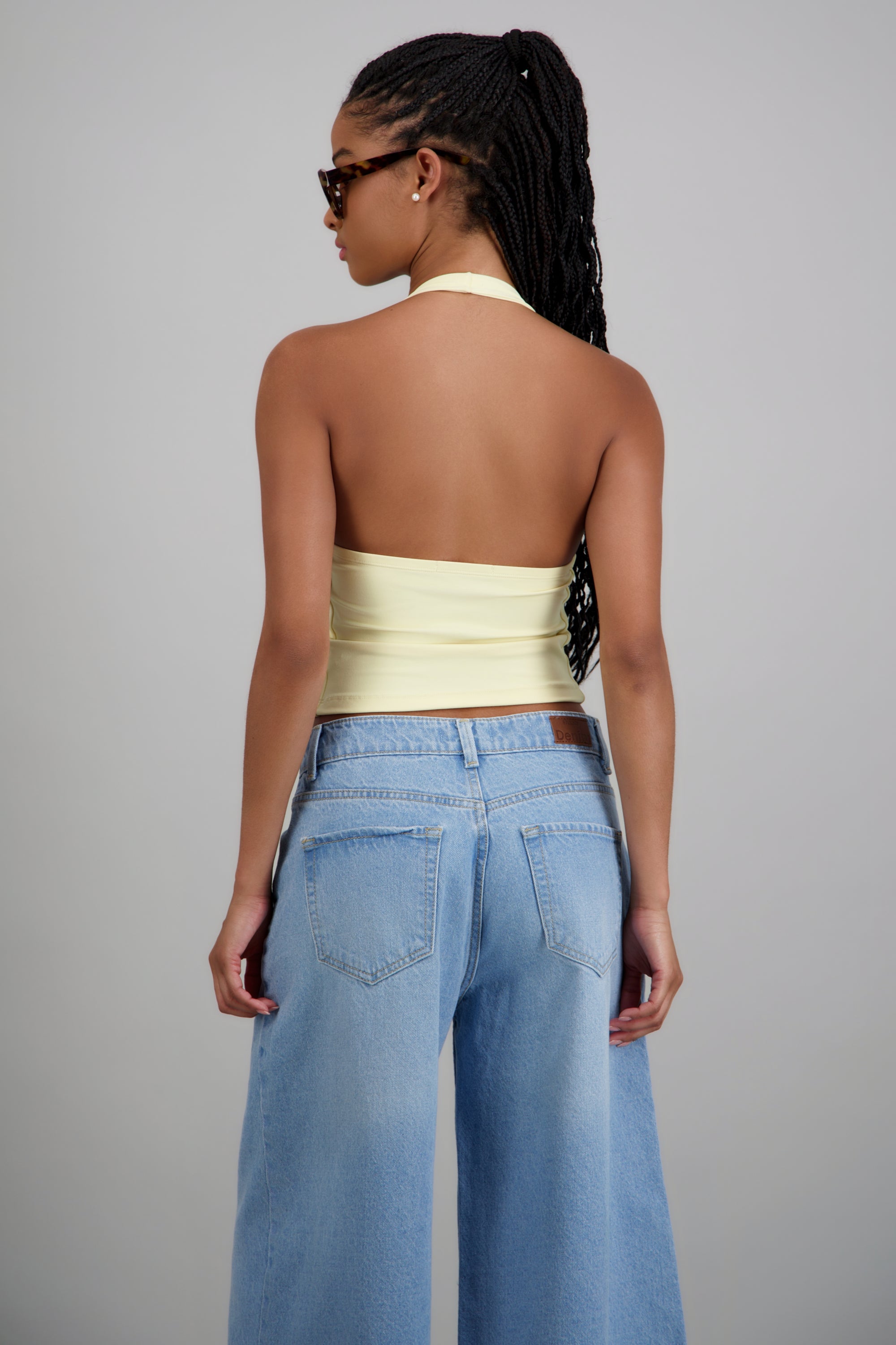 Top halter detalle frunce en copas AMARILLO PASTEL