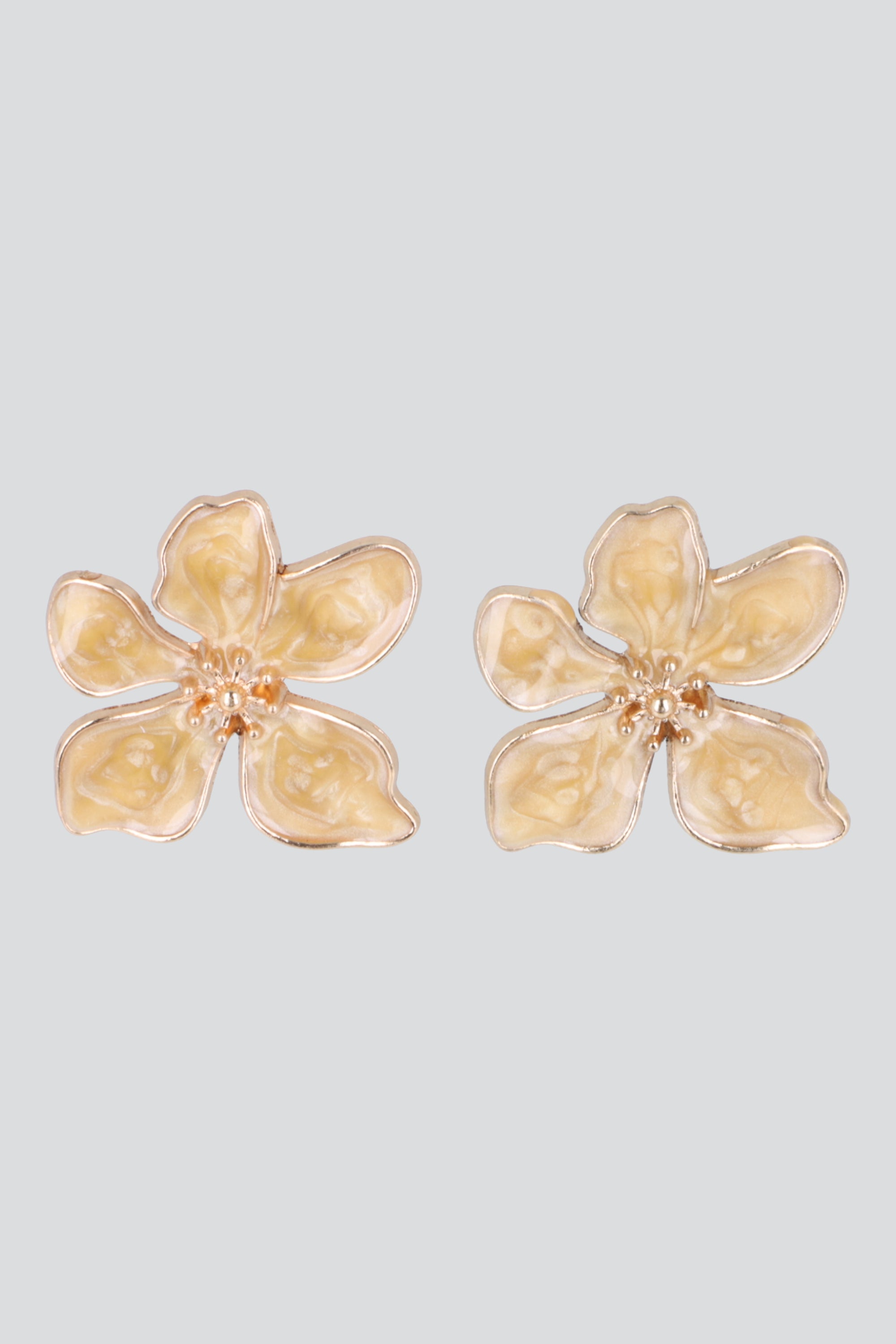Aretes flor color AMARILLO