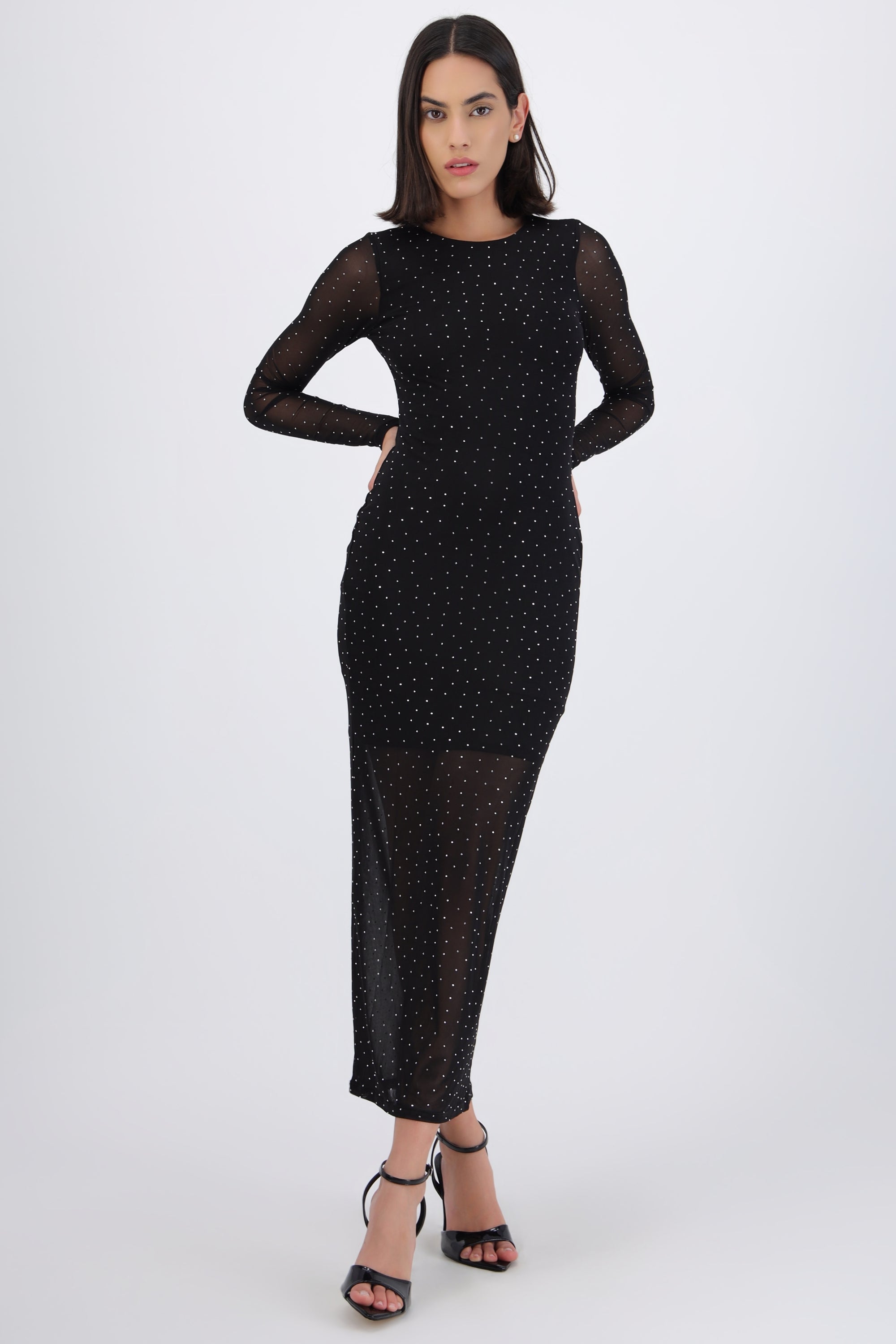 Vestido maxi con transparencias y brillos