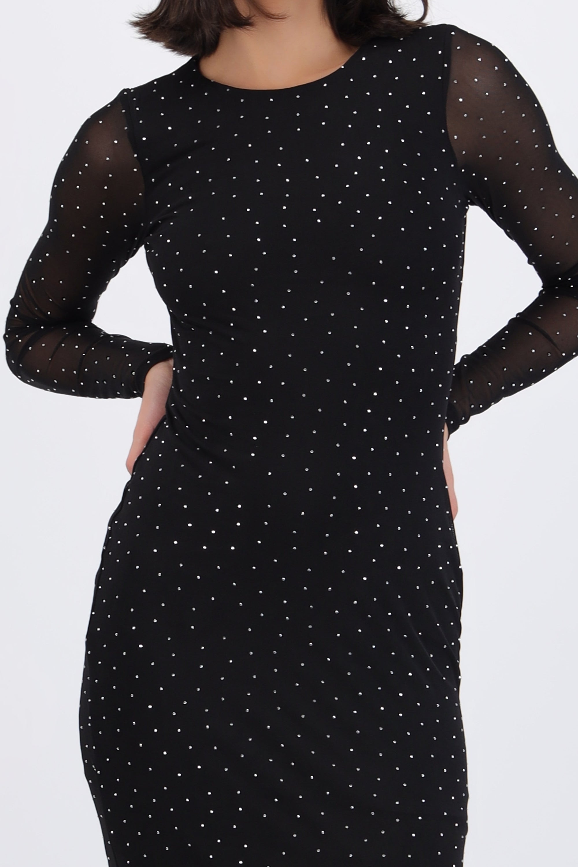 Vestido maxi con transparencias y brillos