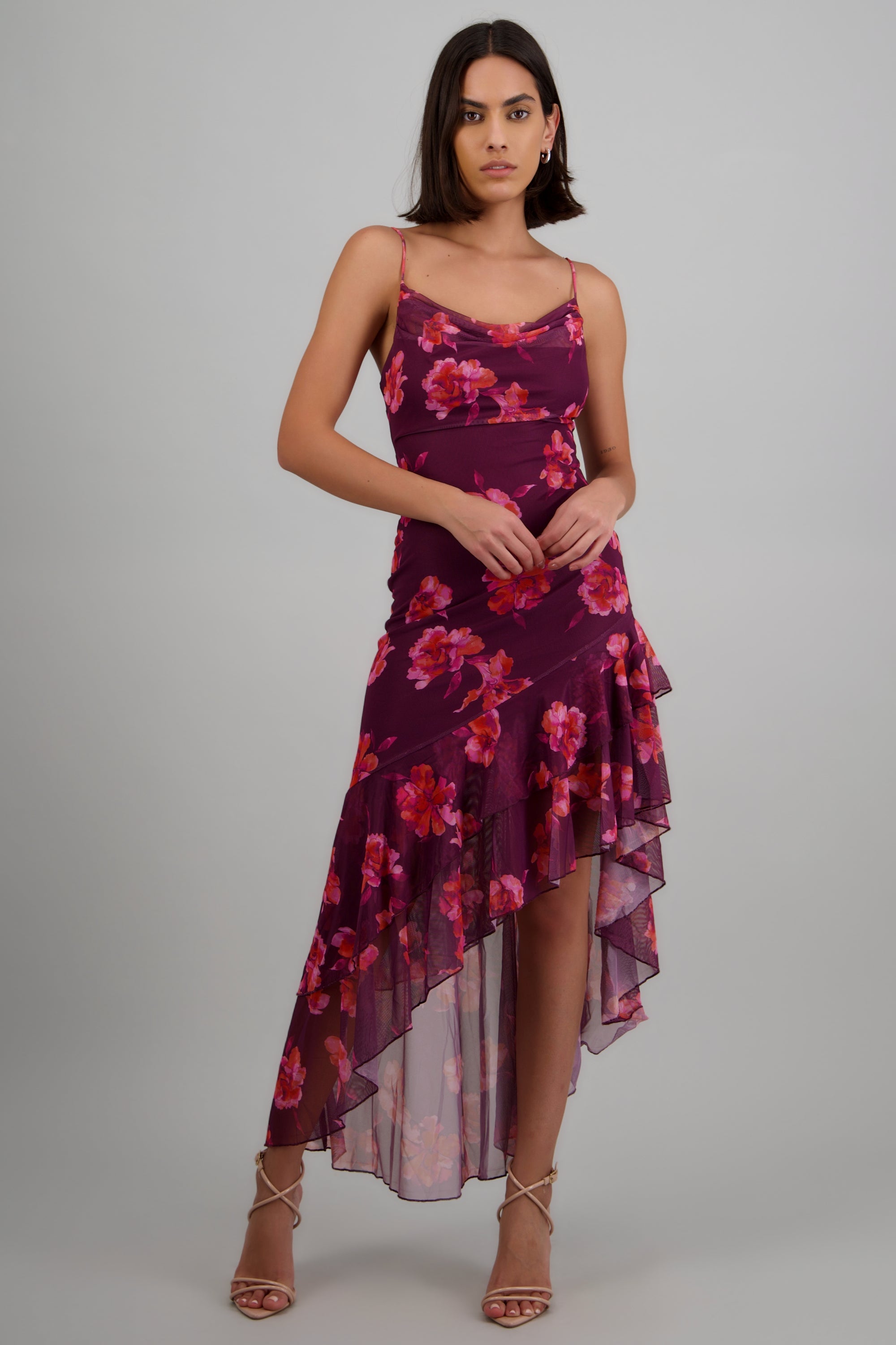Vestido maxi asimétrico triantes estampado flores VINO COMBO
