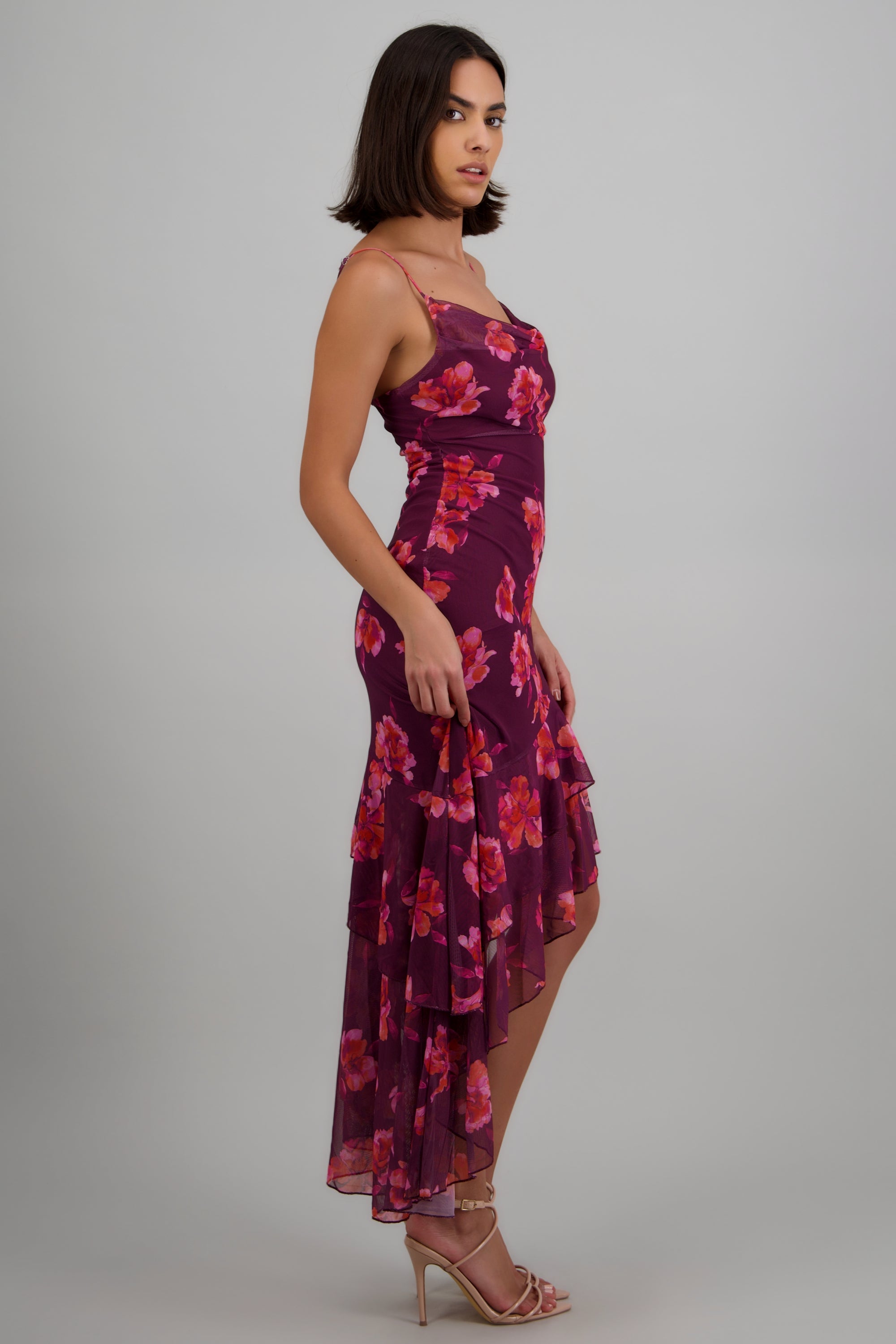 Vestido maxi asimétrico triantes estampado flores VINO COMBO