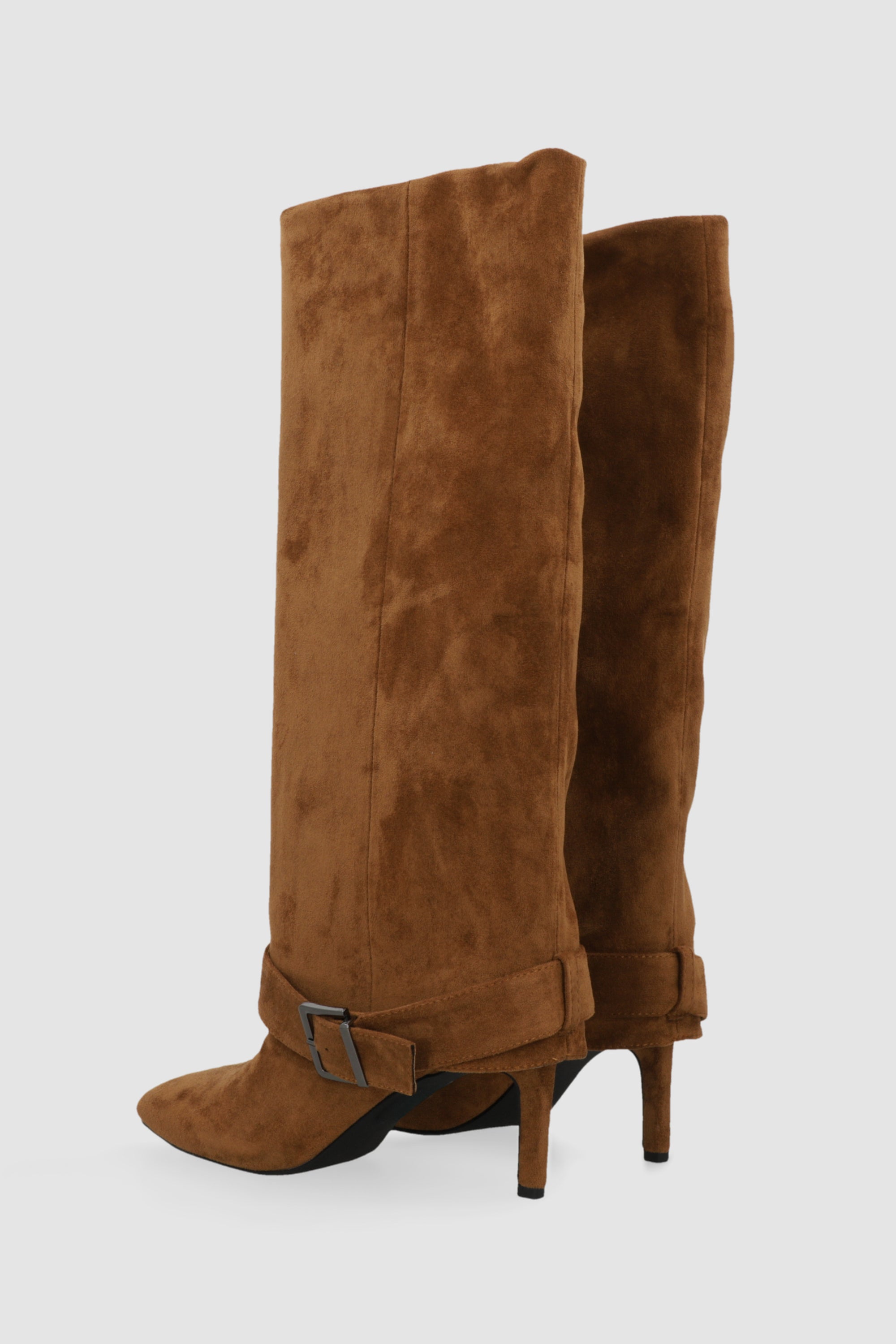 Bota funda hebilla gamucina CAMELLO