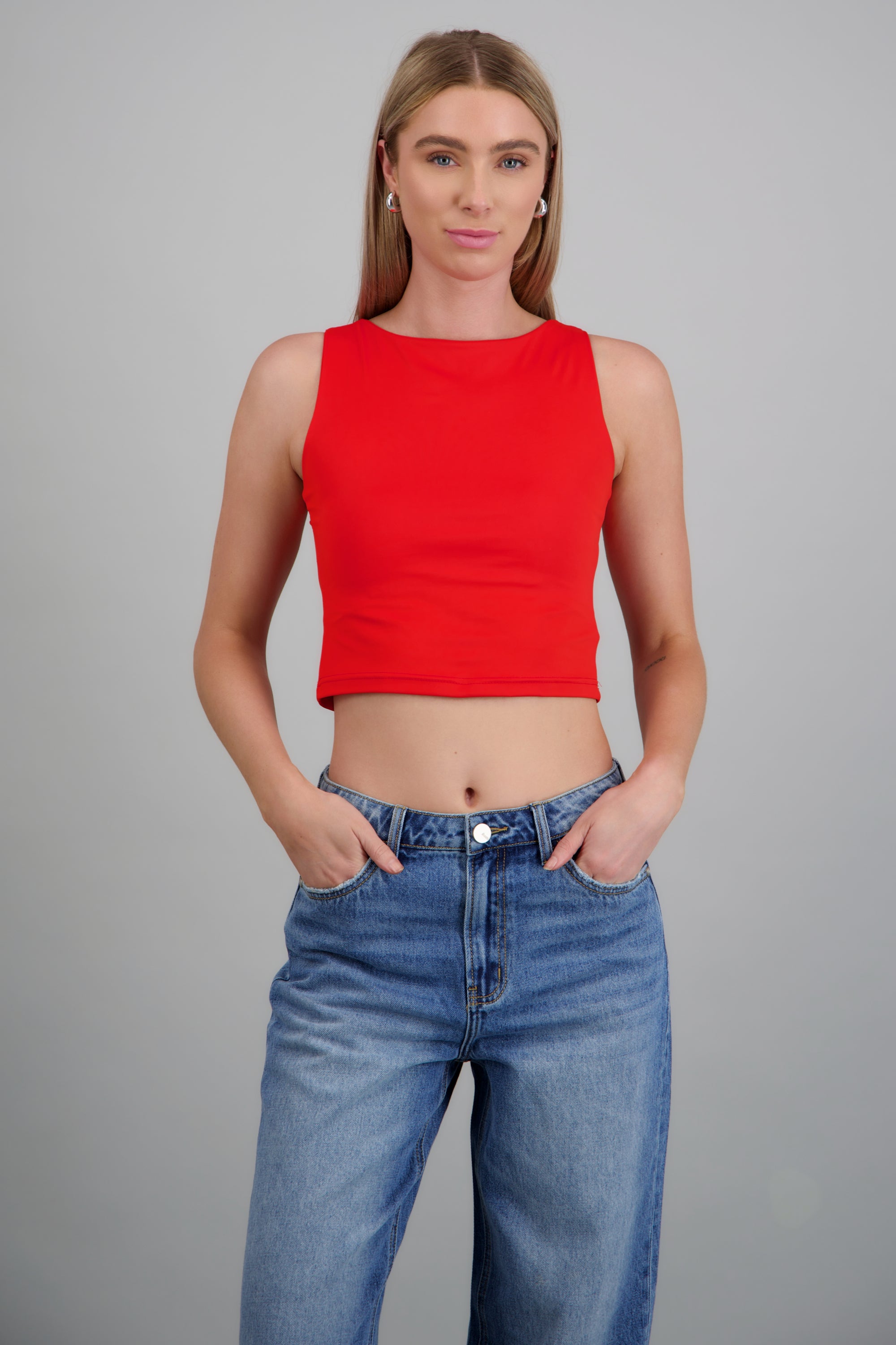 Top sin mangas escote redondo liso ROJO
