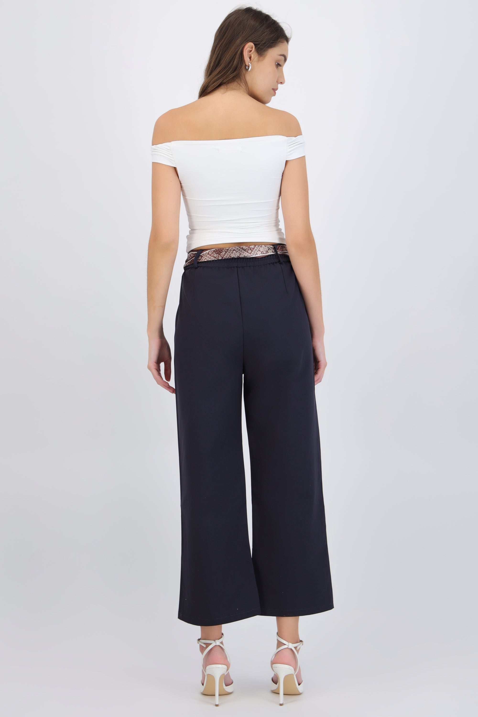 Pantalones con máscada