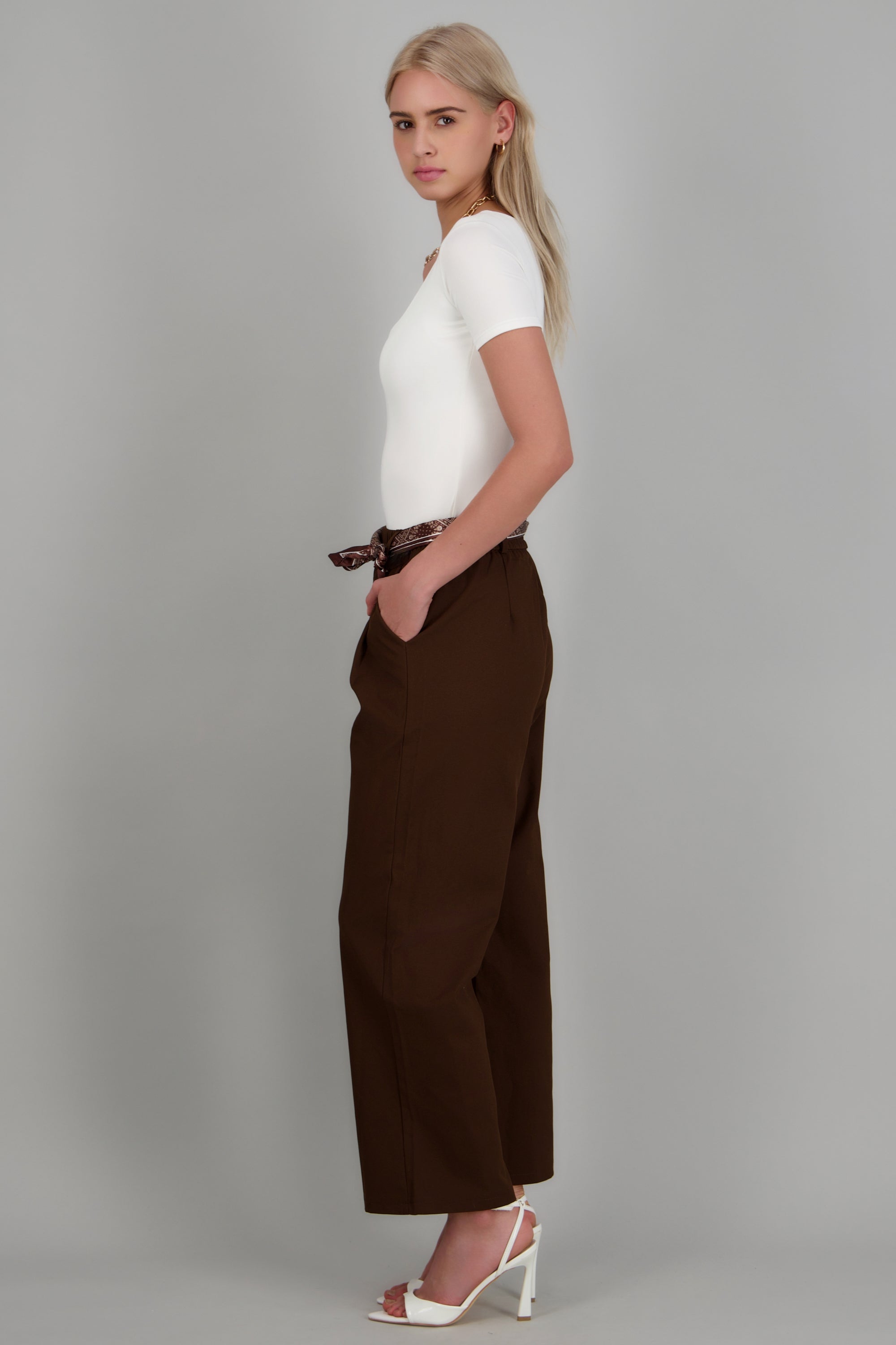 Pantalones con máscada CHOCOLATE