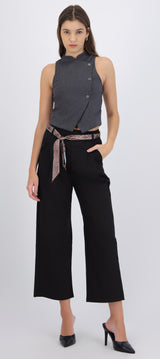 Pantalones con máscada
