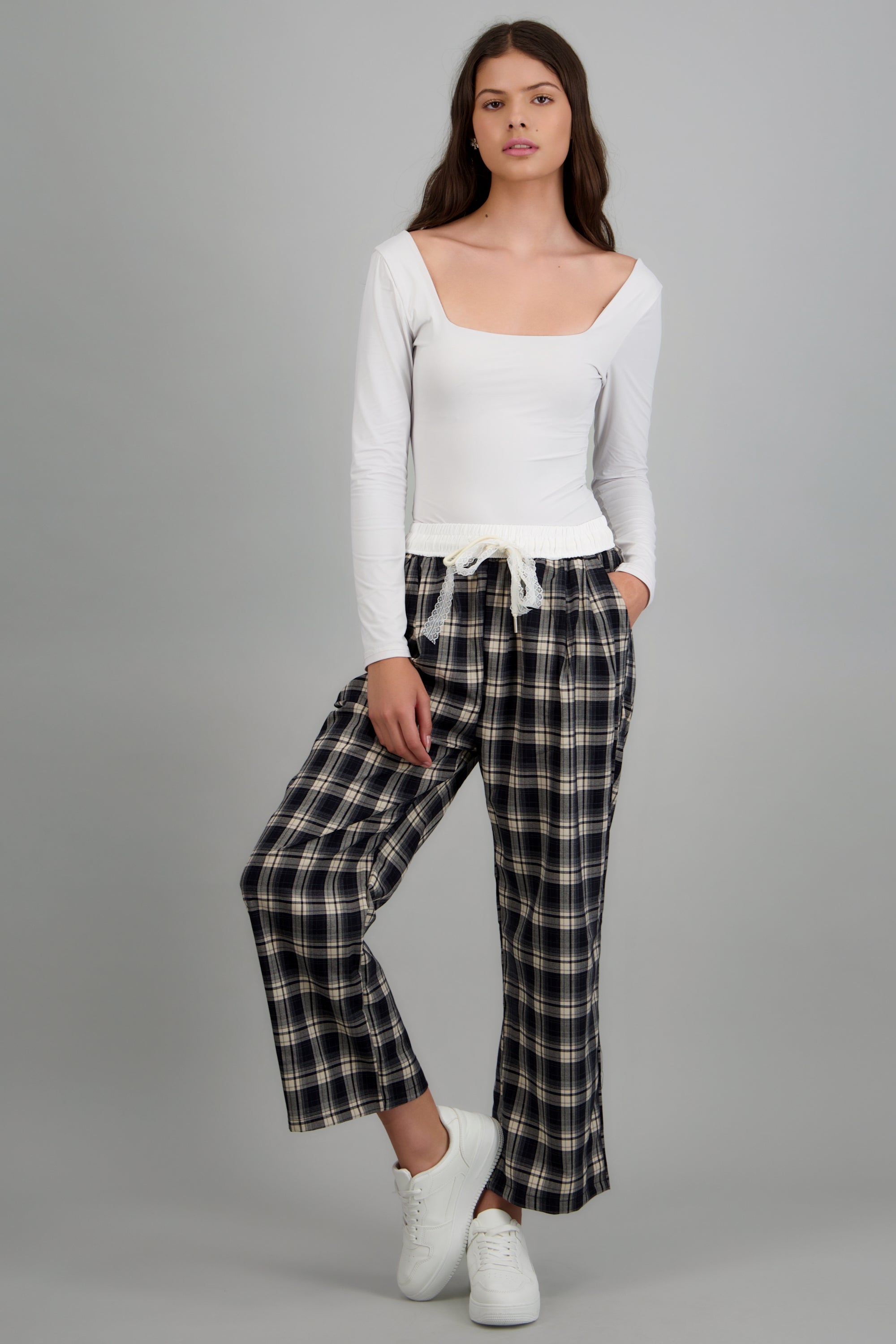Pantalones cuadrados y jareta encaje MARINO COMBO