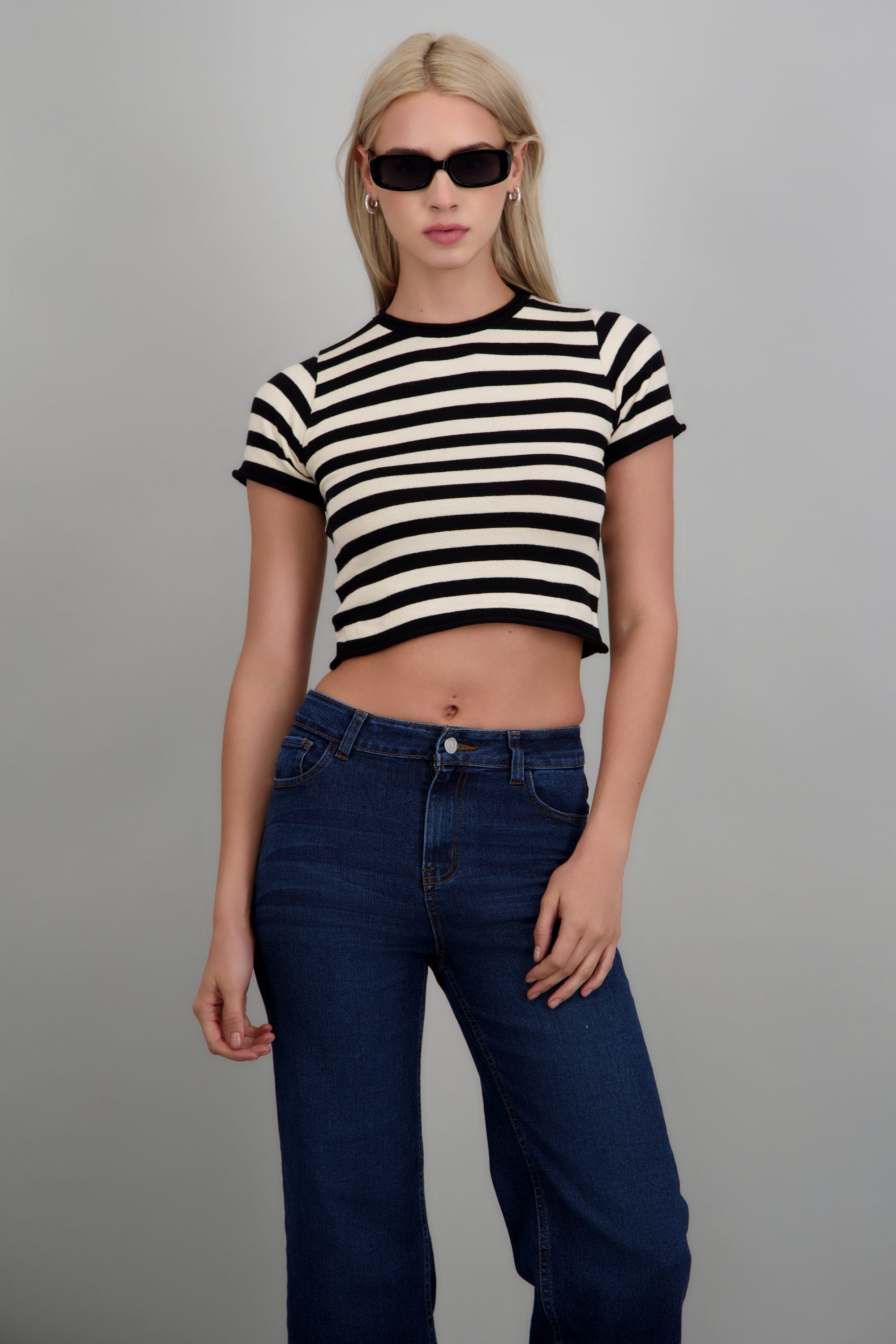 Top crop rayas detalle borde NEGRO COMBO