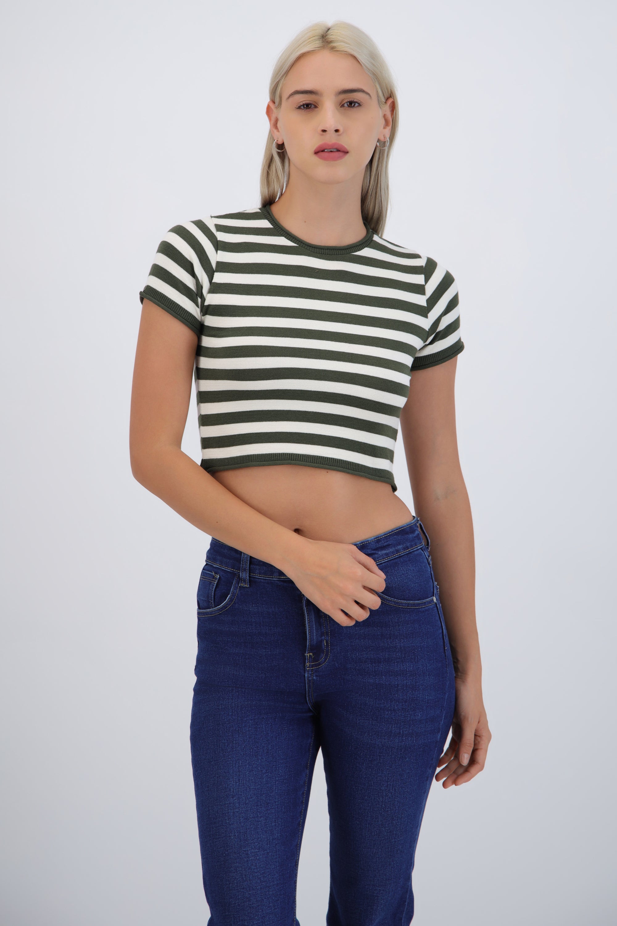 Top crop rayas detalle borde