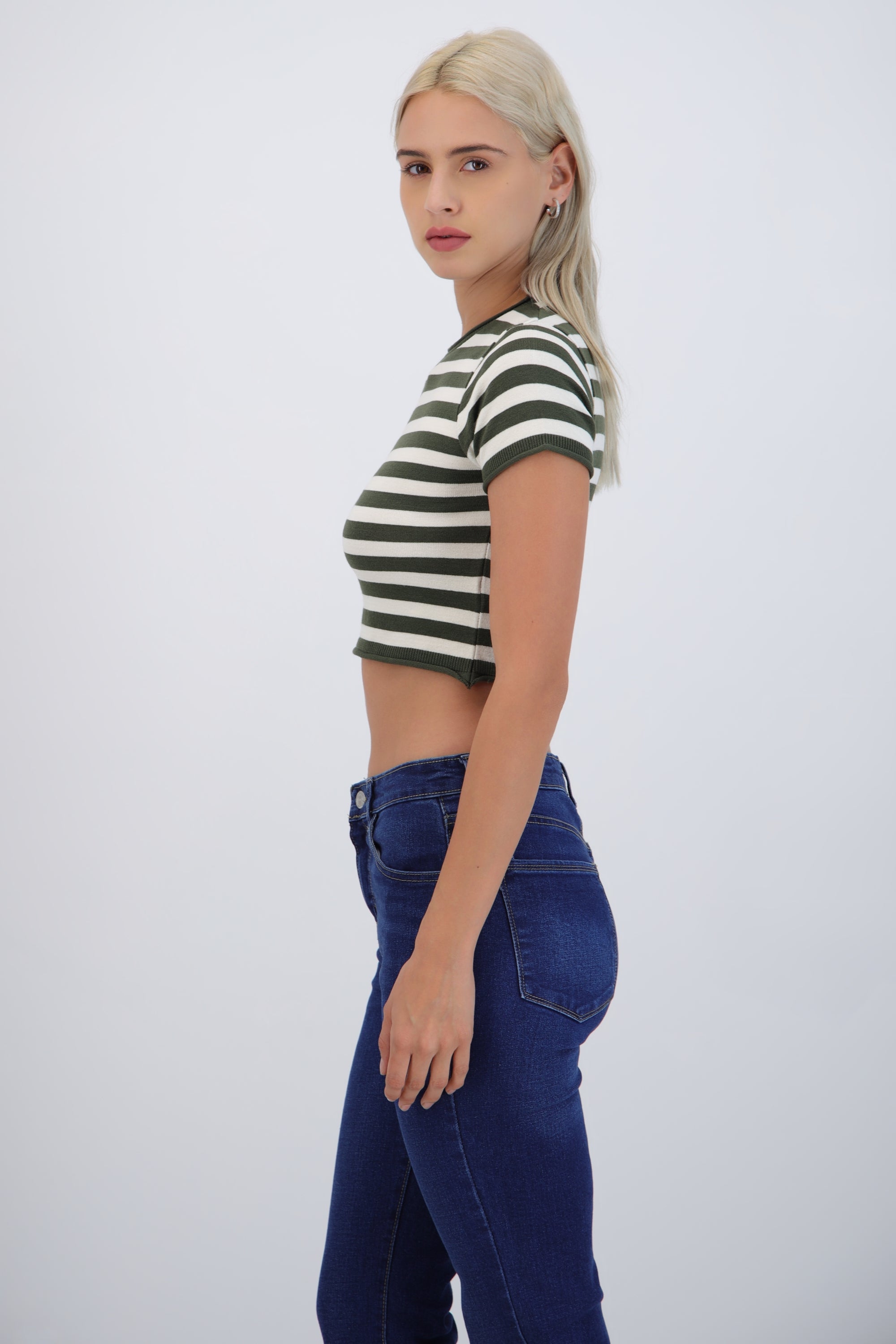 Top crop rayas detalle borde