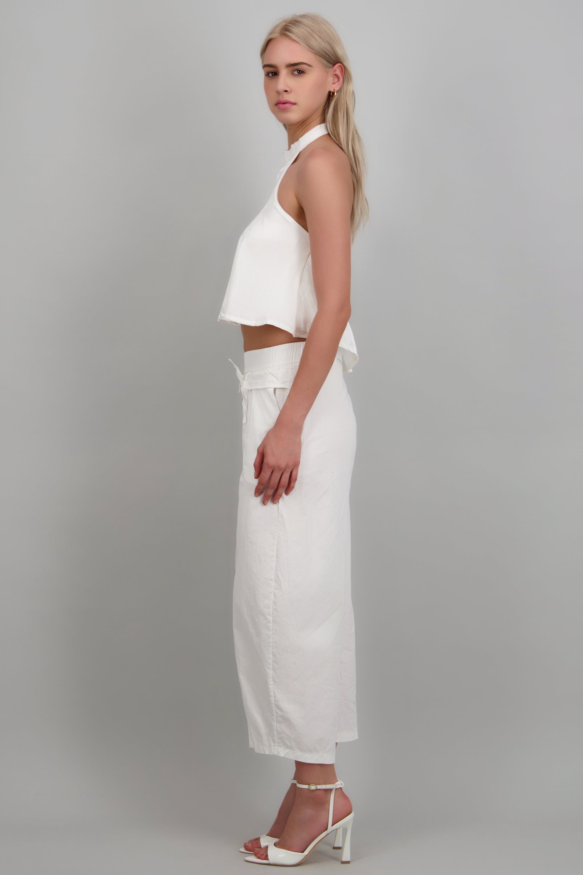 Pantalón barrel con mini olan BLANCO
